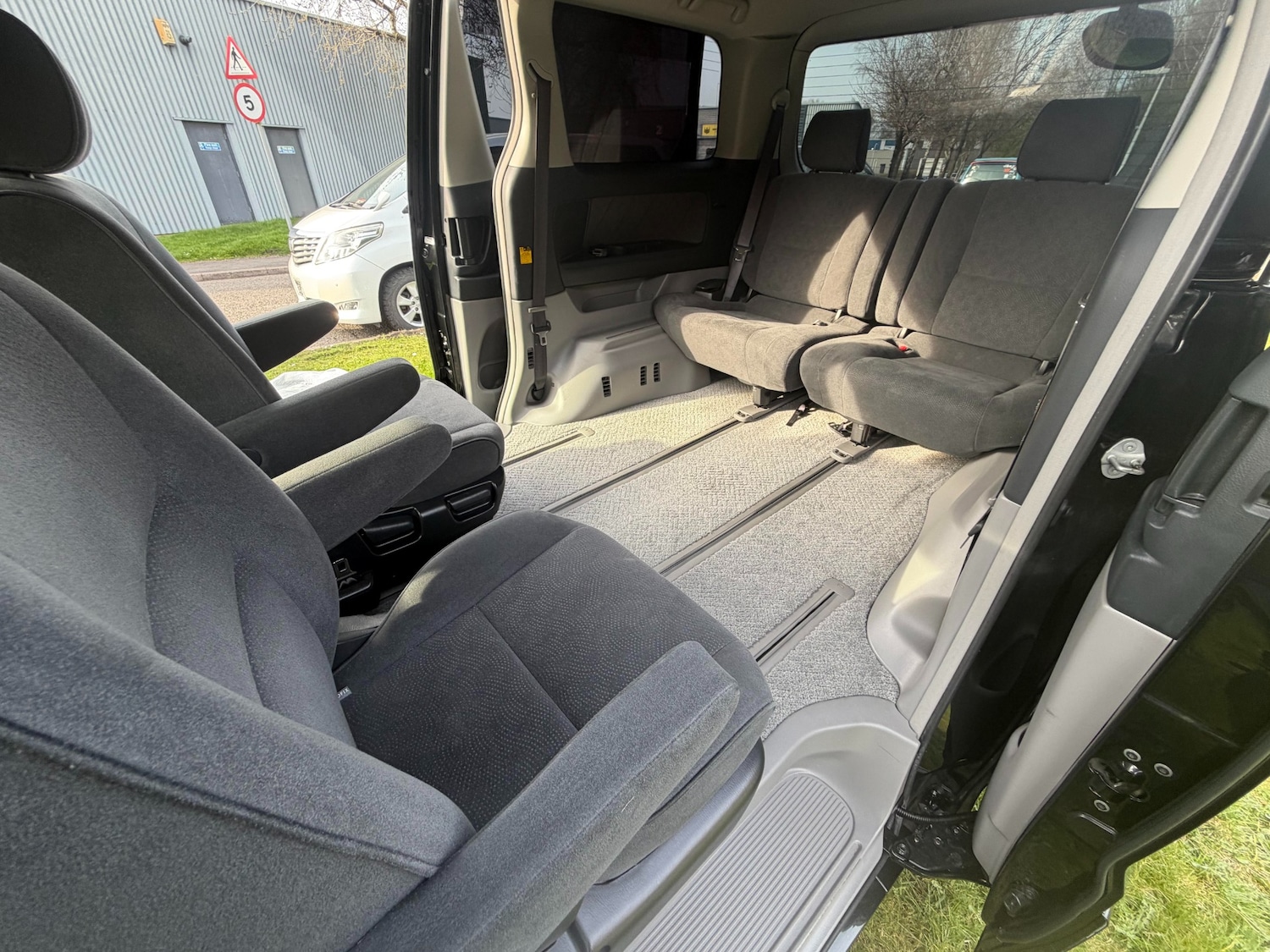 Used Toyota Alphard 2006 for sale - 78014943: Photo 14