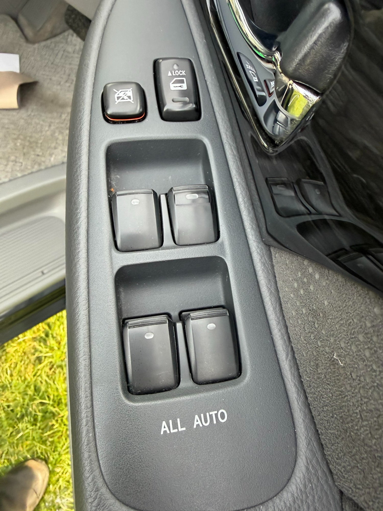 Used Toyota Alphard 2006 for sale - 78014943: Photo 19