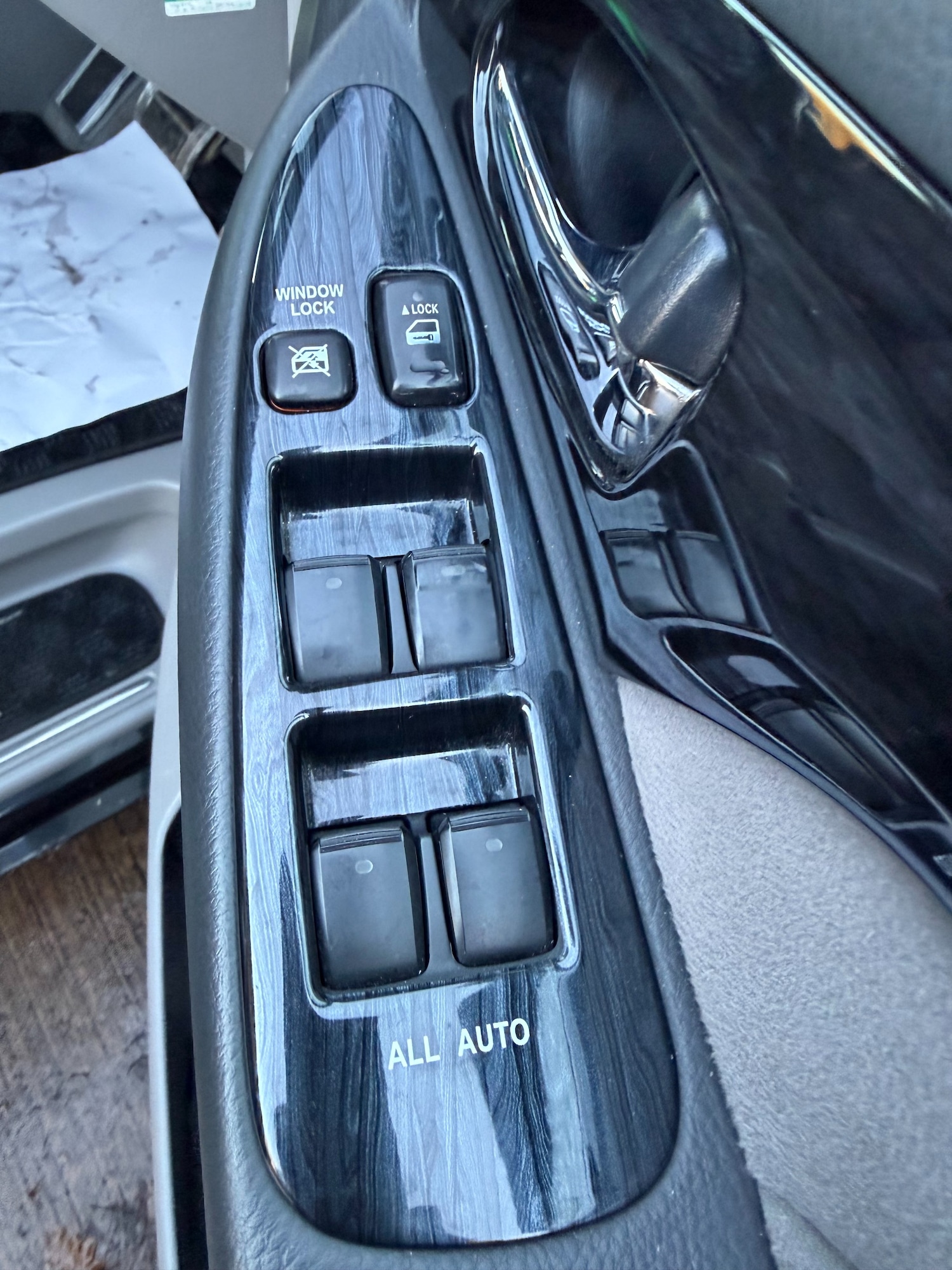 Used Toyota Alphard 2006 for sale - 77103901: Photo 20