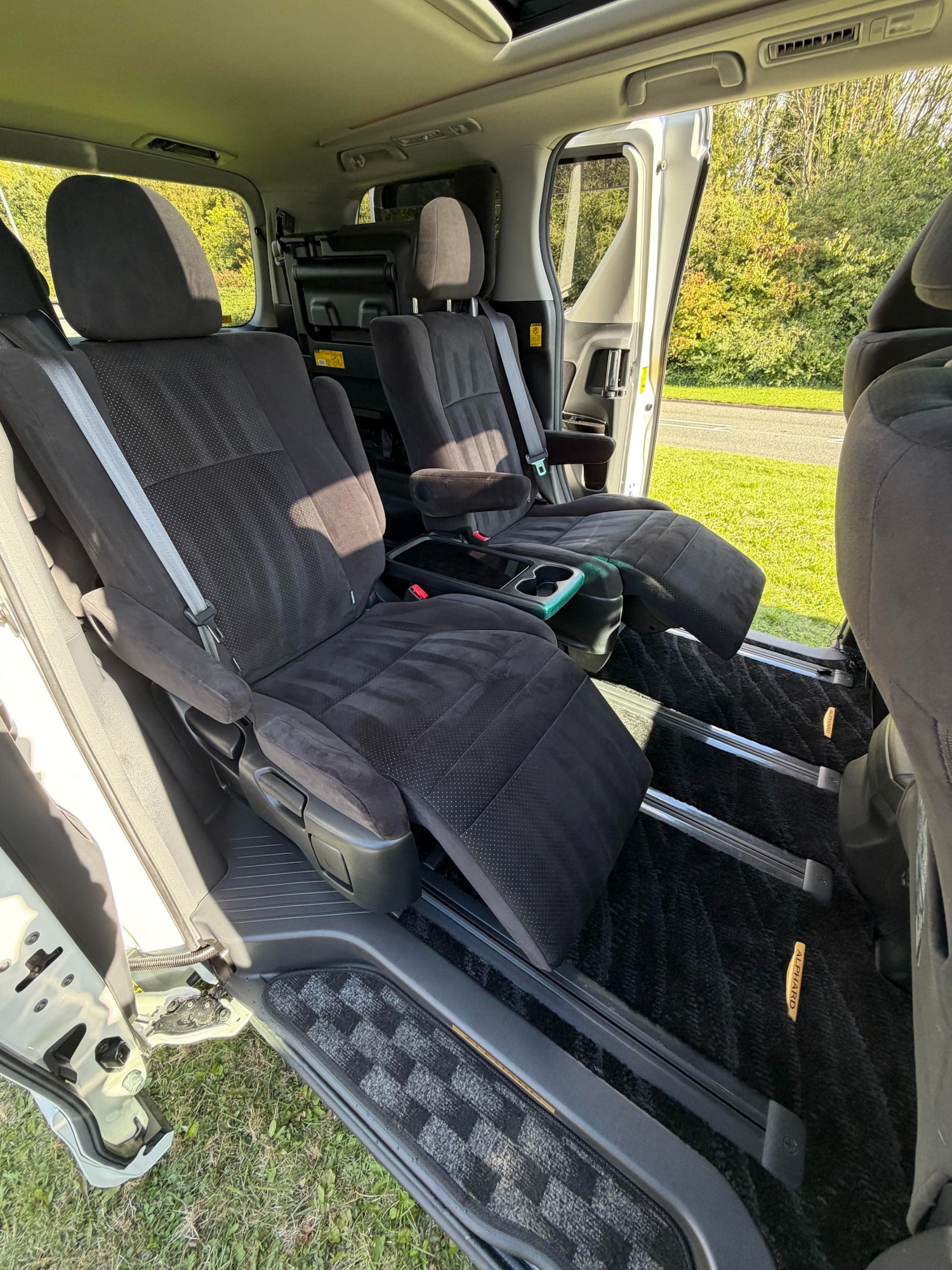 Used Toyota Alphard 2011 for sale - 76066820: Photo 12