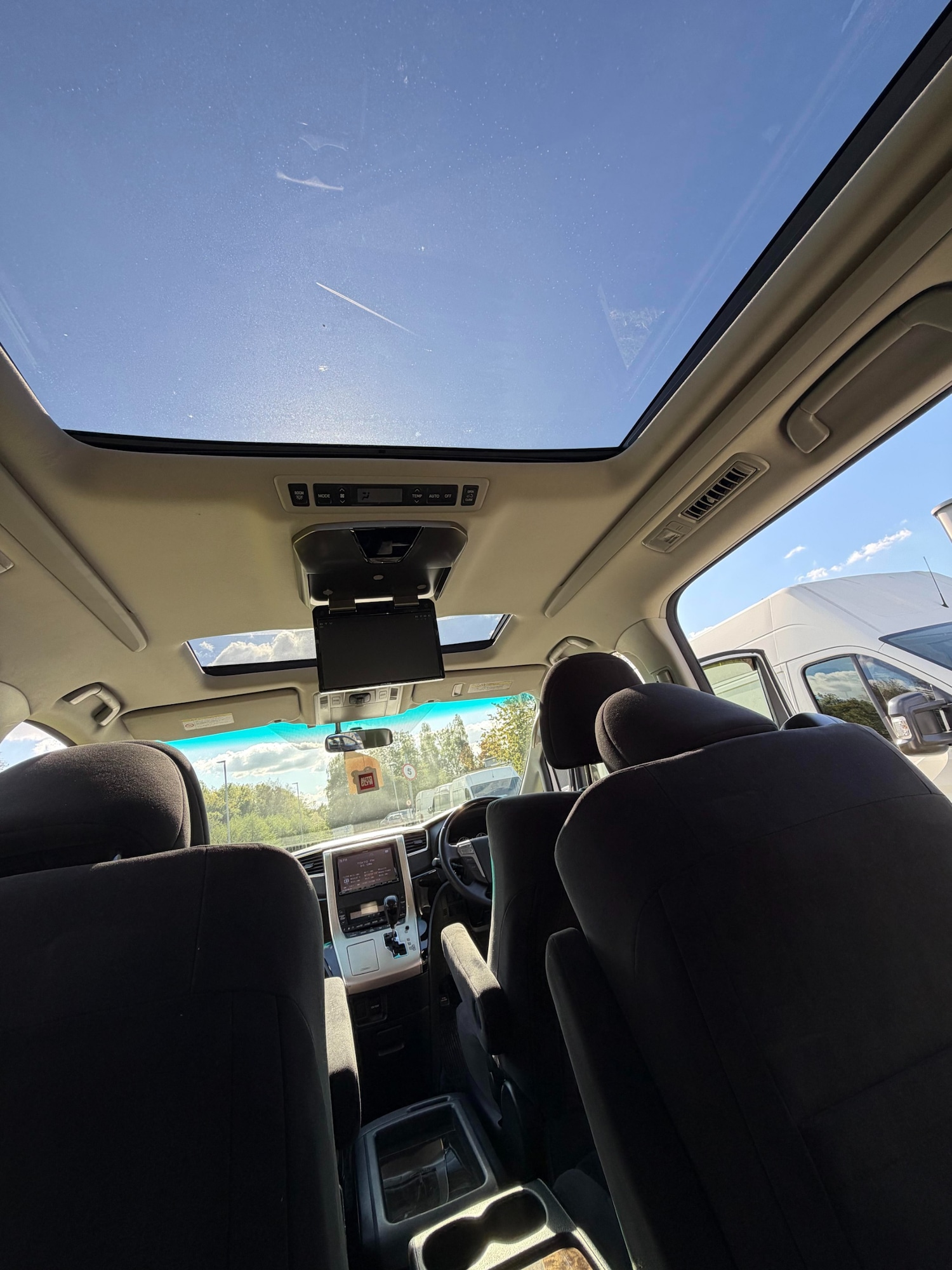 Used Toyota Alphard 2011 for sale - 76066820: Photo 16