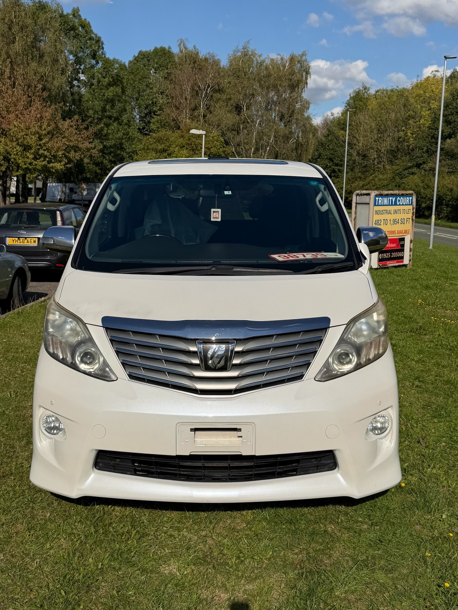 Used Toyota Alphard 2011 for sale - 76066820: Photo 2