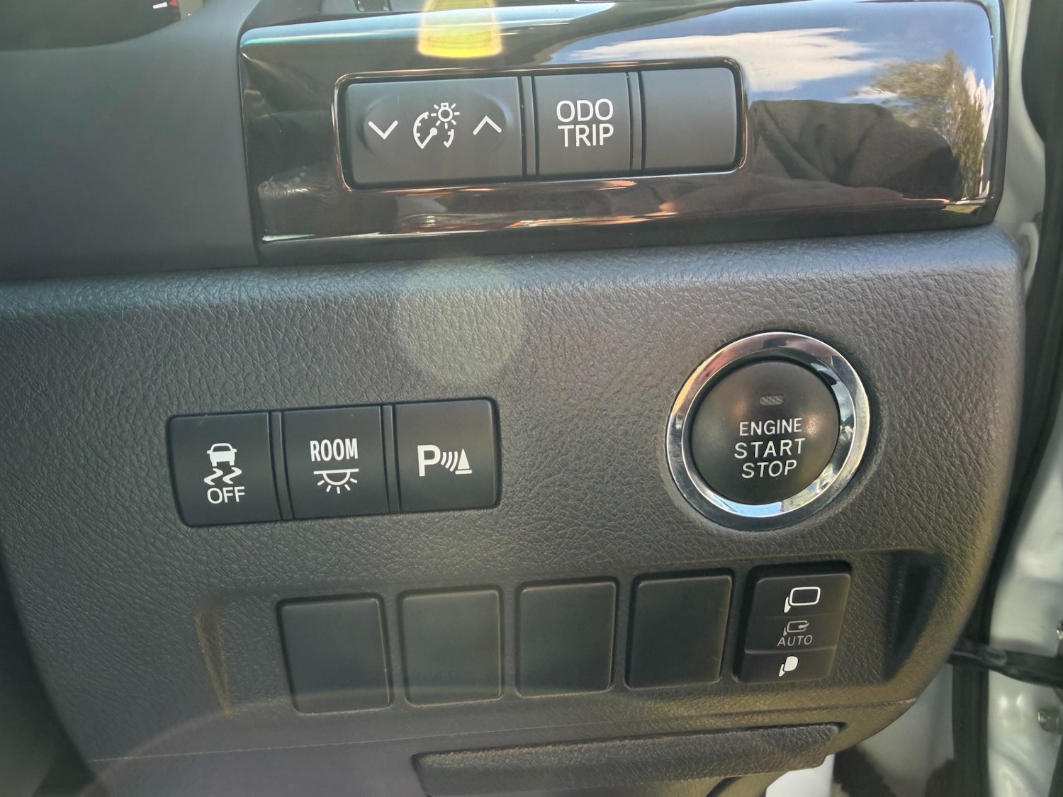 Used Toyota Alphard 2011 for sale - 76066820: Photo 22