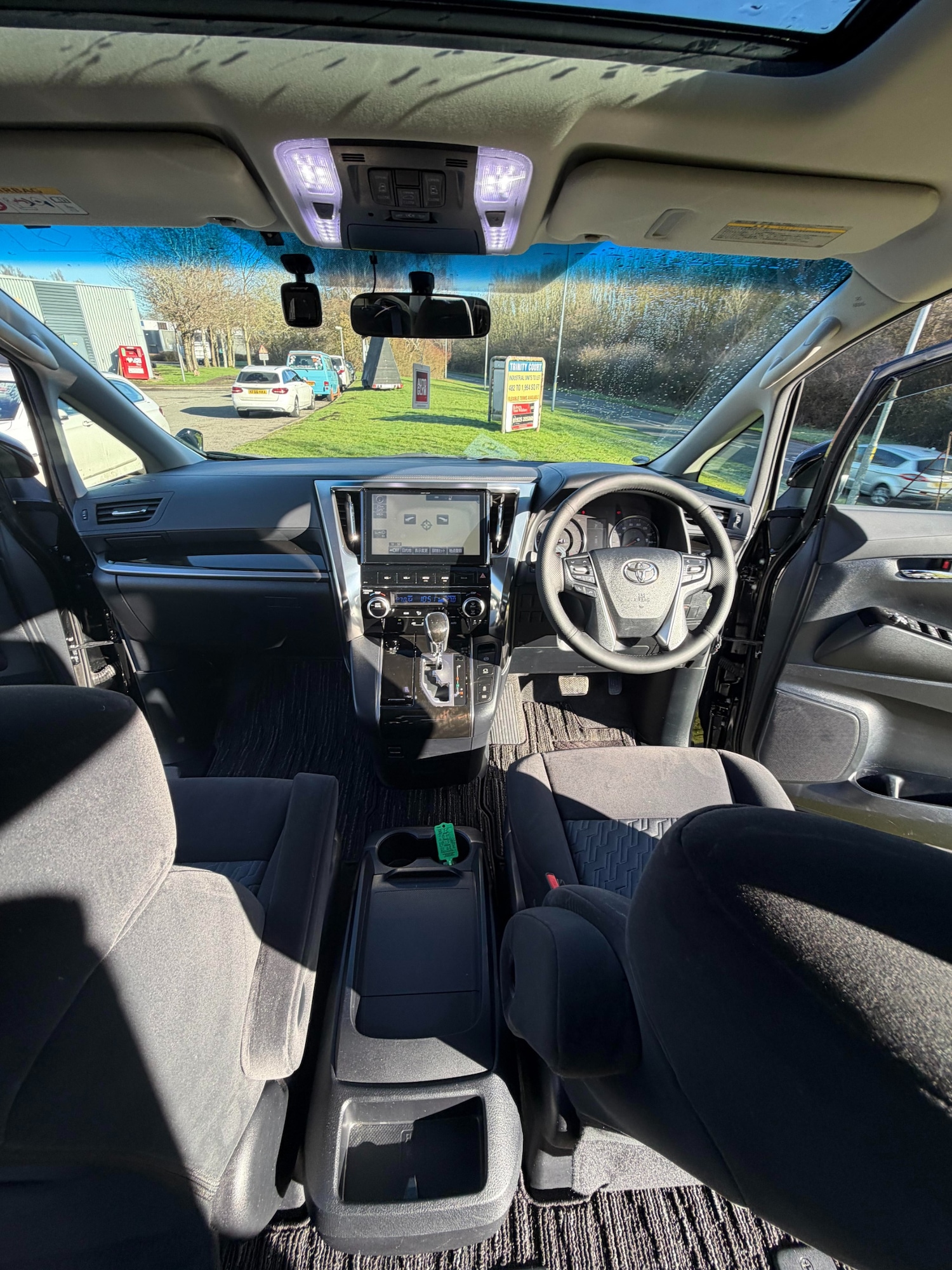 Used Toyota Vellfire 2015 for sale - 77556087: Photo 12