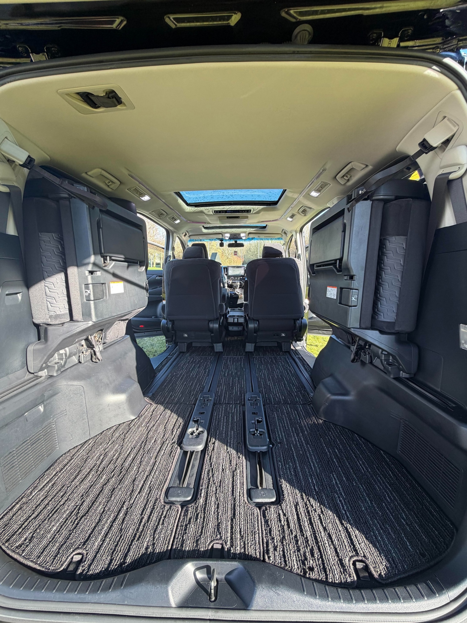 Used Toyota Vellfire 2015 for sale - 77556087: Photo 16