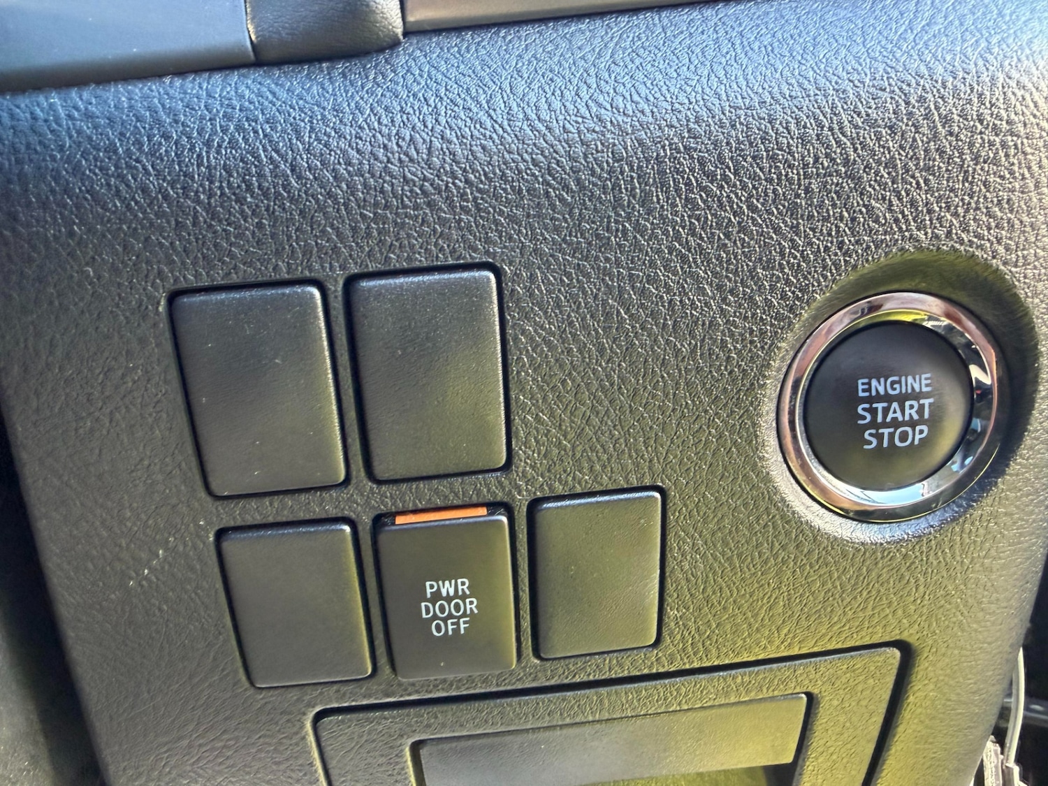 Used Toyota Vellfire 2015 for sale - 77556087: Photo 21