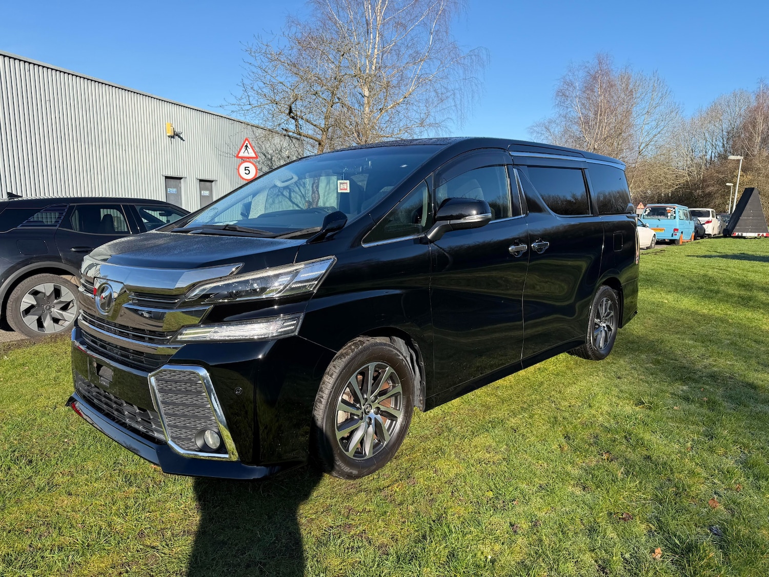 Used Toyota Vellfire 2015 for sale - 77556087: Photo 3