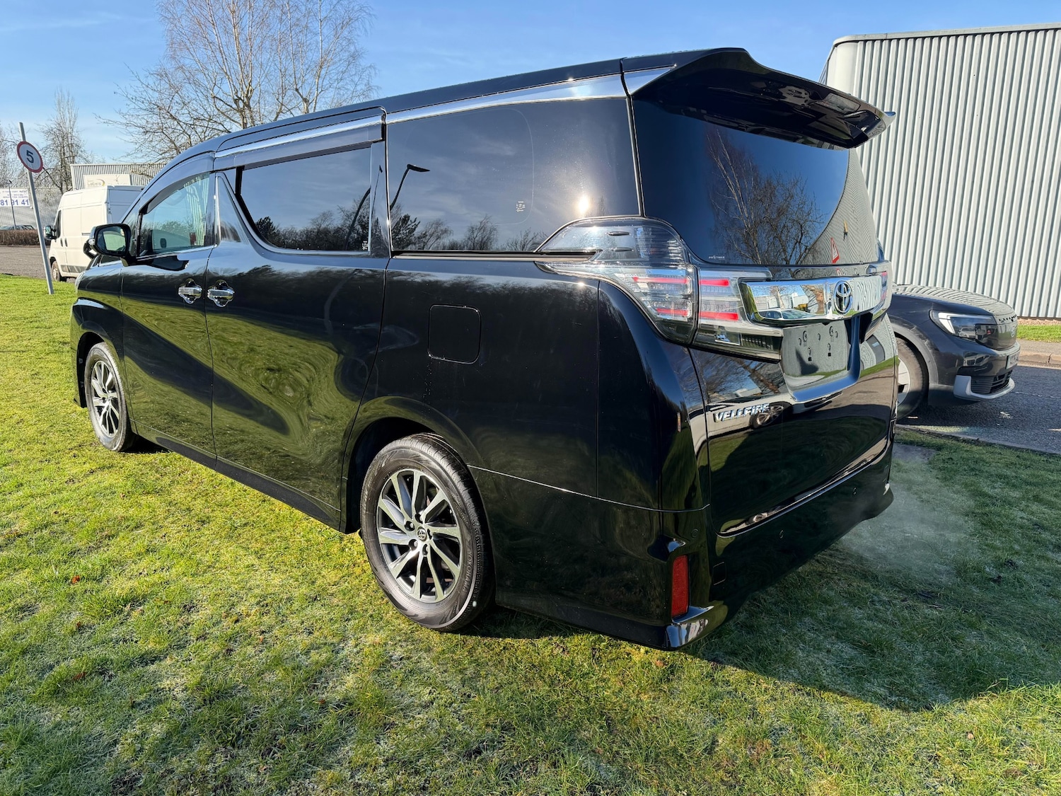 Used Toyota Vellfire 2015 for sale - 77556087: Photo 32