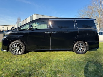 Used Toyota Vellfire 2015 for sale - 77556087: Photo