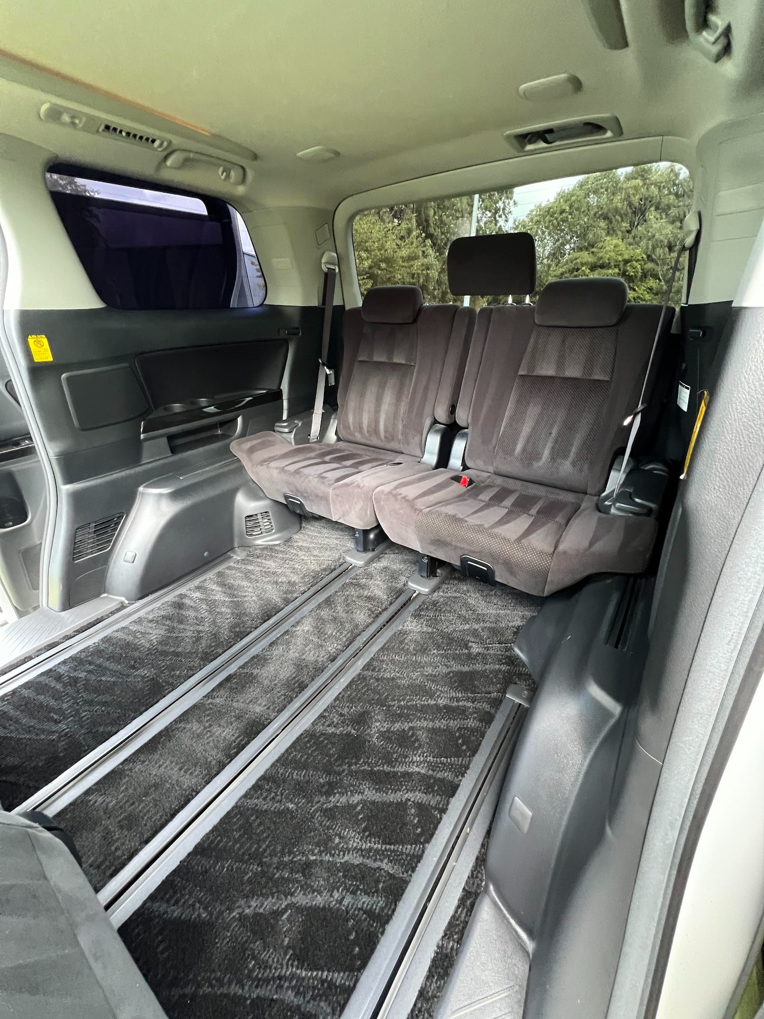 Used Toyota Alphard 2010 for sale - 76101044: Photo 14