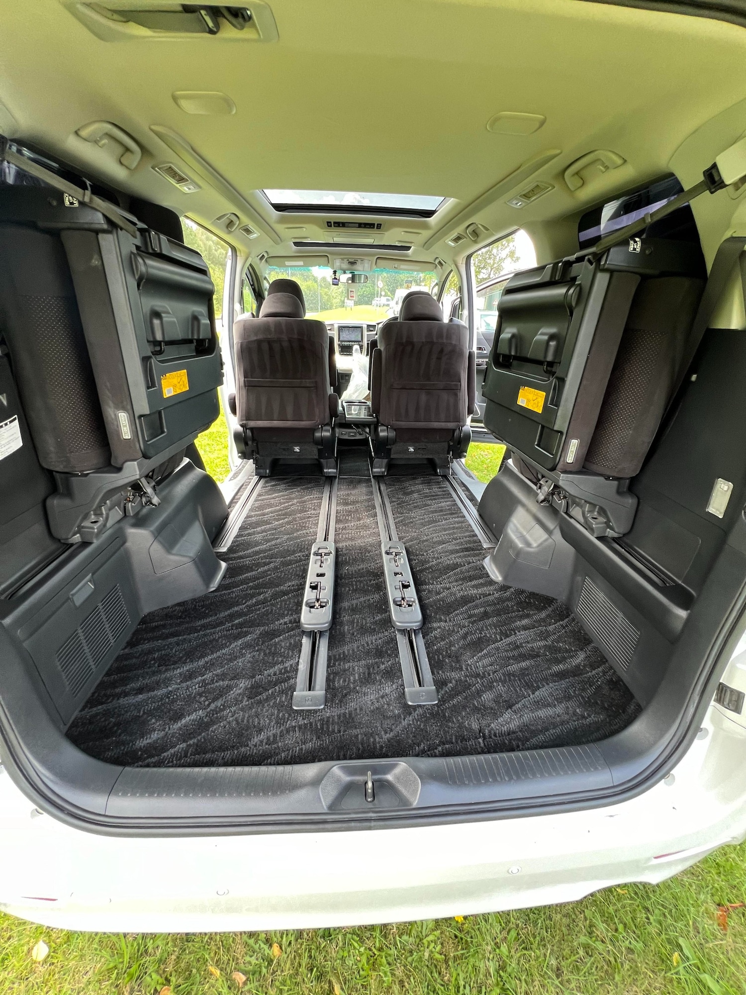 Used Toyota Alphard 2010 for sale - 76101044: Photo 16