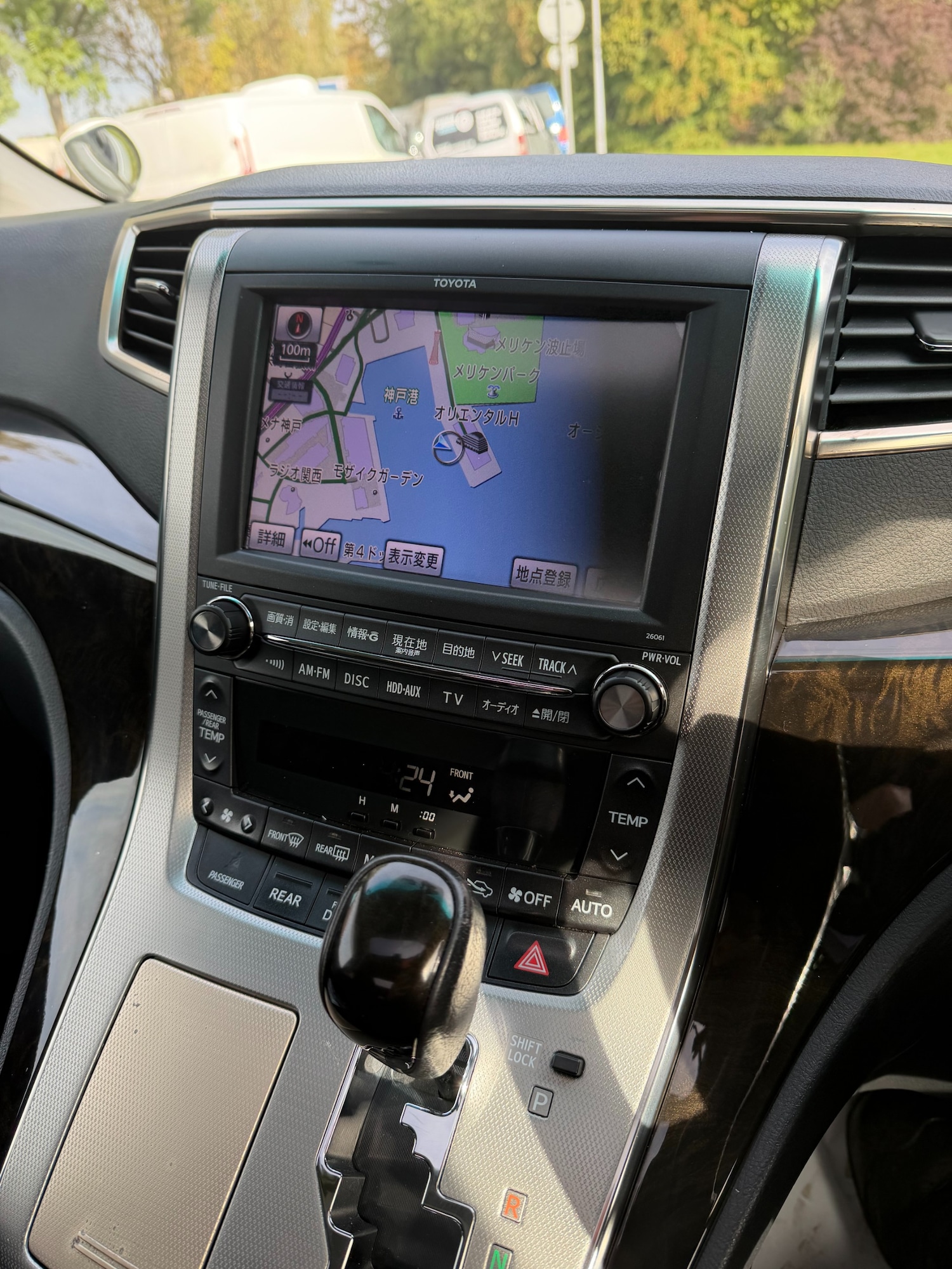 Used Toyota Alphard 2010 for sale - 76101044: Photo 26