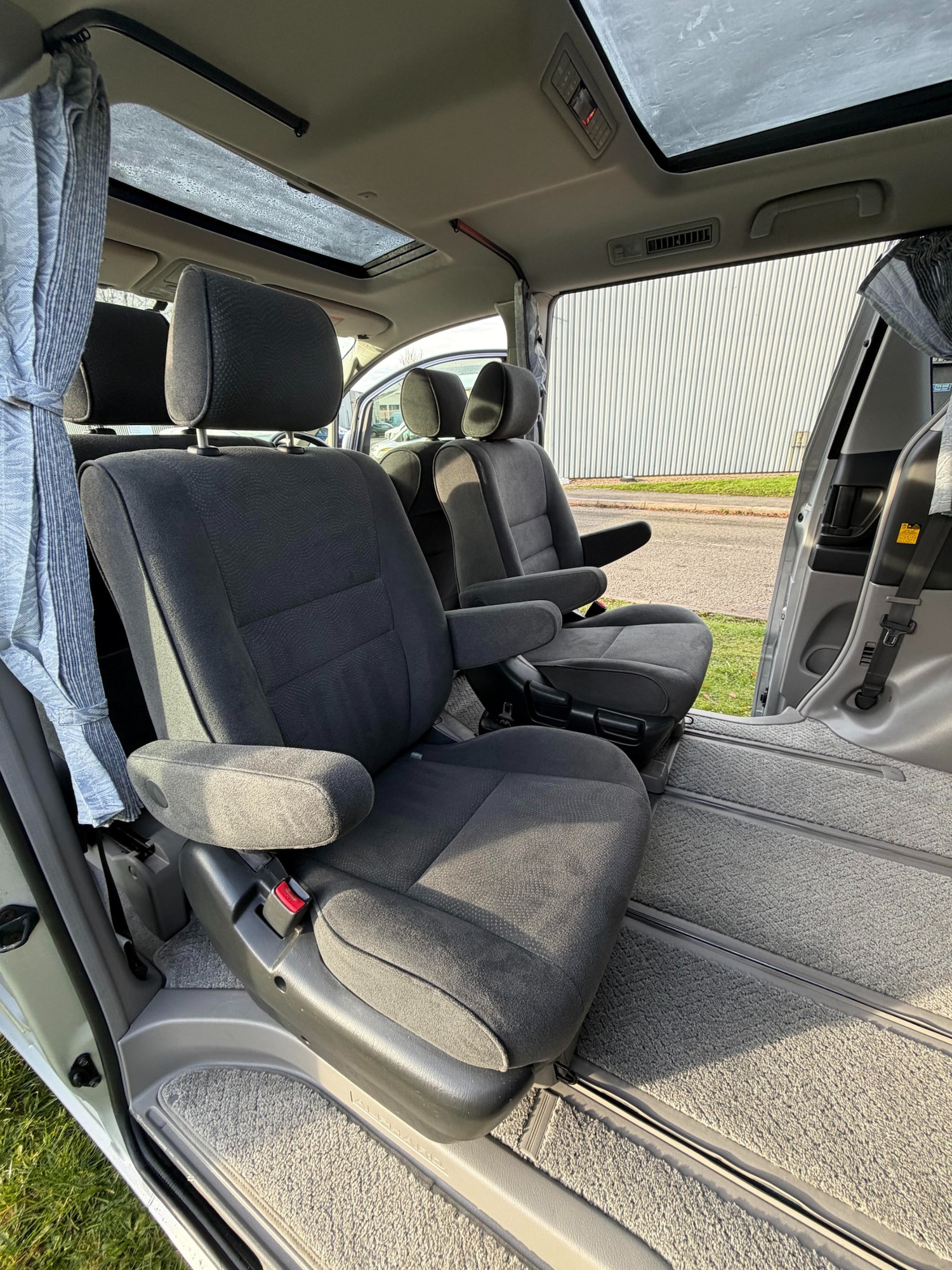 Used Toyota Alphard 2006 for sale - 76706317: Photo 13