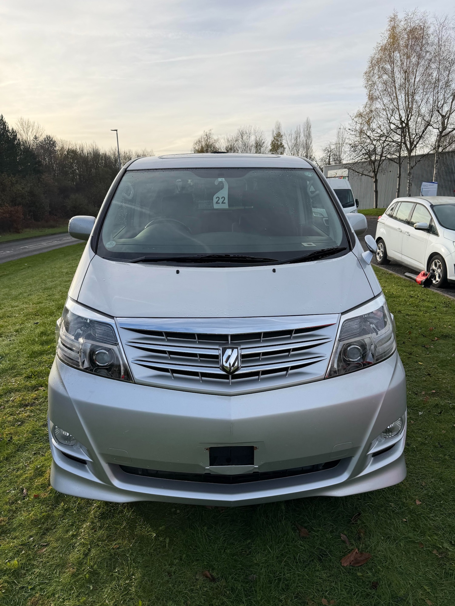 Used Toyota Alphard 2006 for sale - 76706317: Photo 2