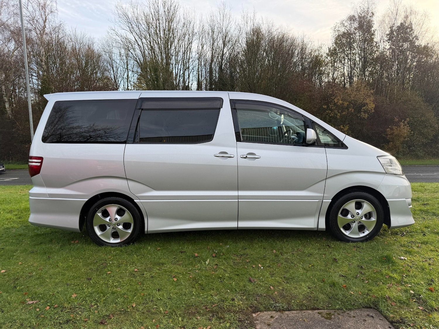 Used Toyota Alphard 2006 for sale - 76706317: Photo 26