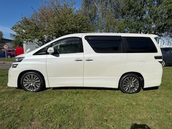 Used Toyota Vellfire 2012 for sale - 76035618: Photo