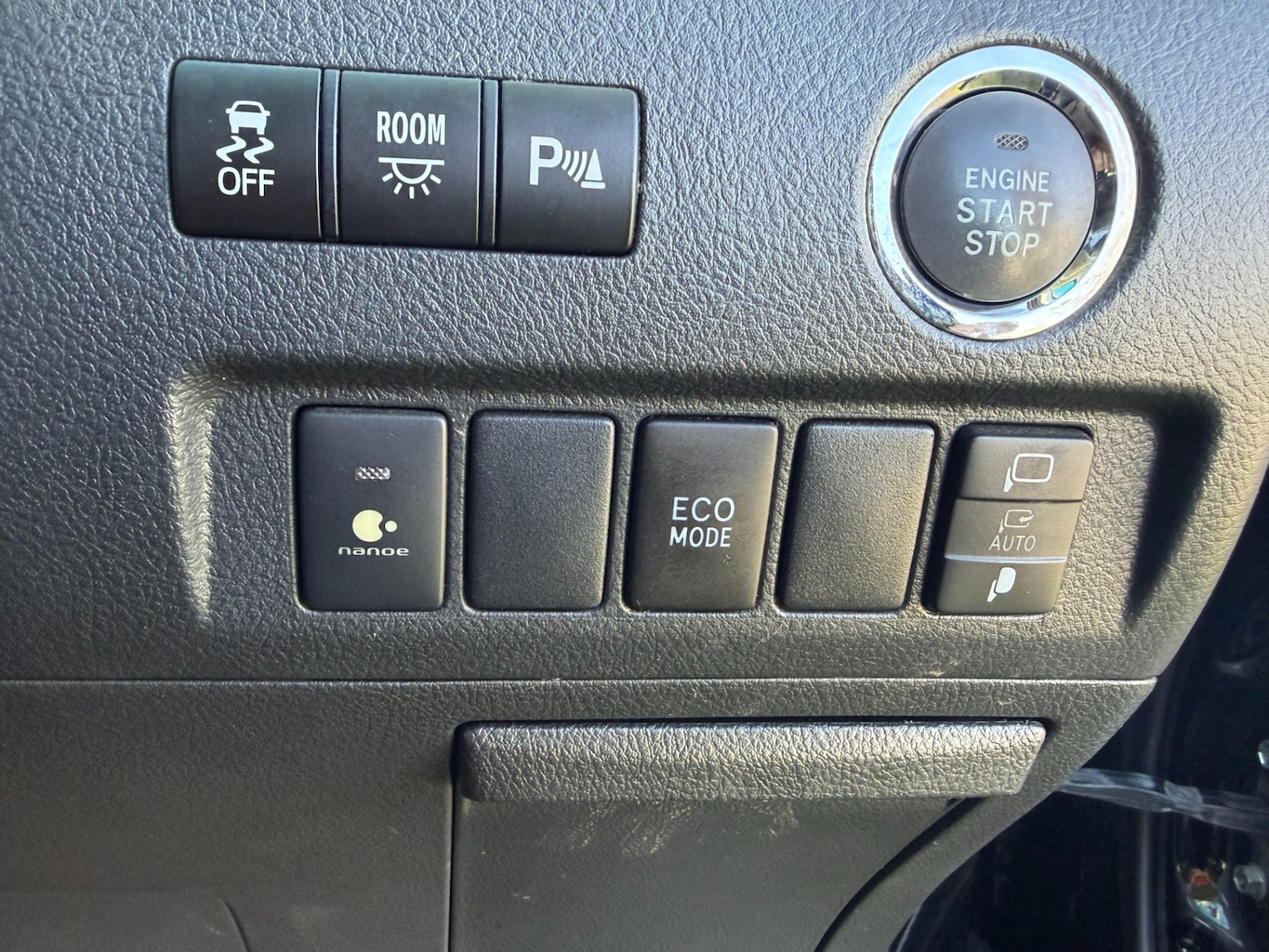 Used Toyota Vellfire 2013 for sale - 77570745: Photo 20