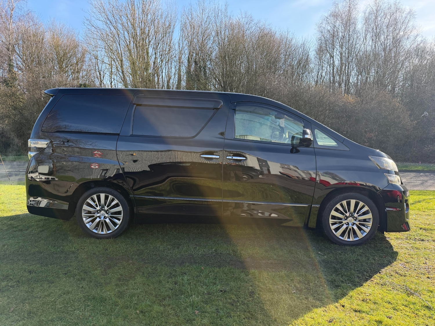 Used Toyota Vellfire 2013 for sale - 77570745: Photo 30