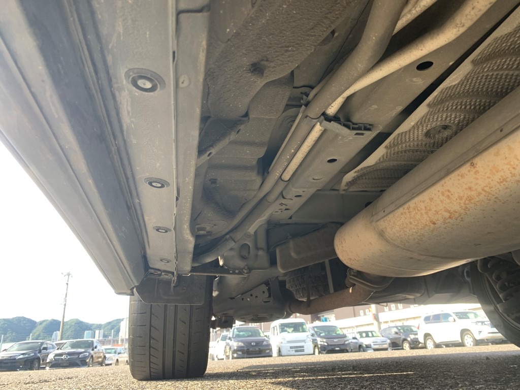 Used Toyota Vellfire 2013 for sale - 77570745: Photo 34