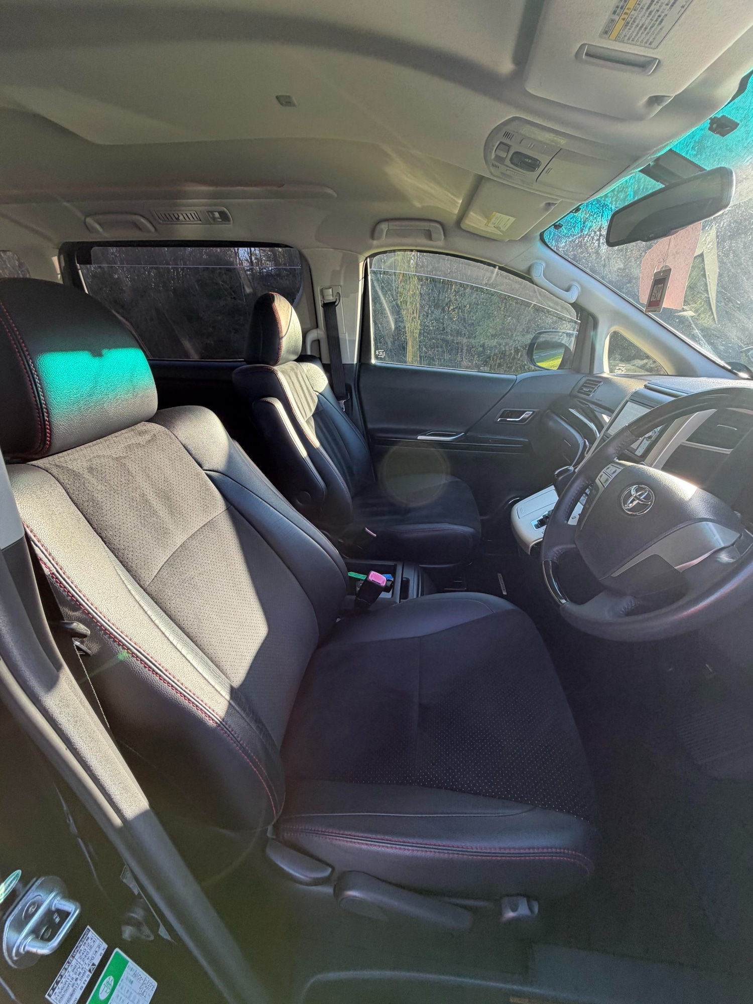 Used Toyota Vellfire 2013 for sale - 76693651: Photo 10