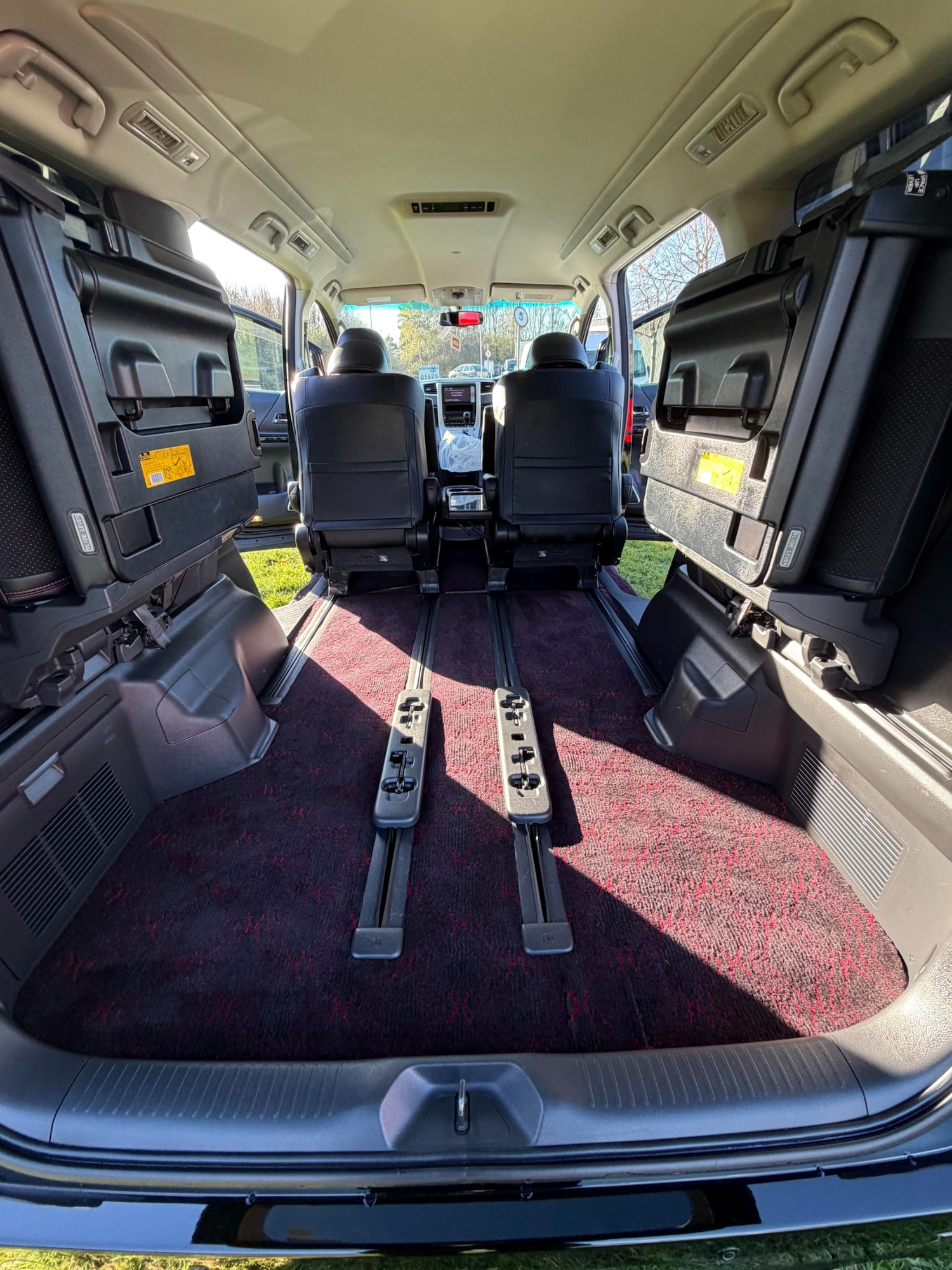 Used Toyota Vellfire 2013 for sale - 76693651: Photo 18