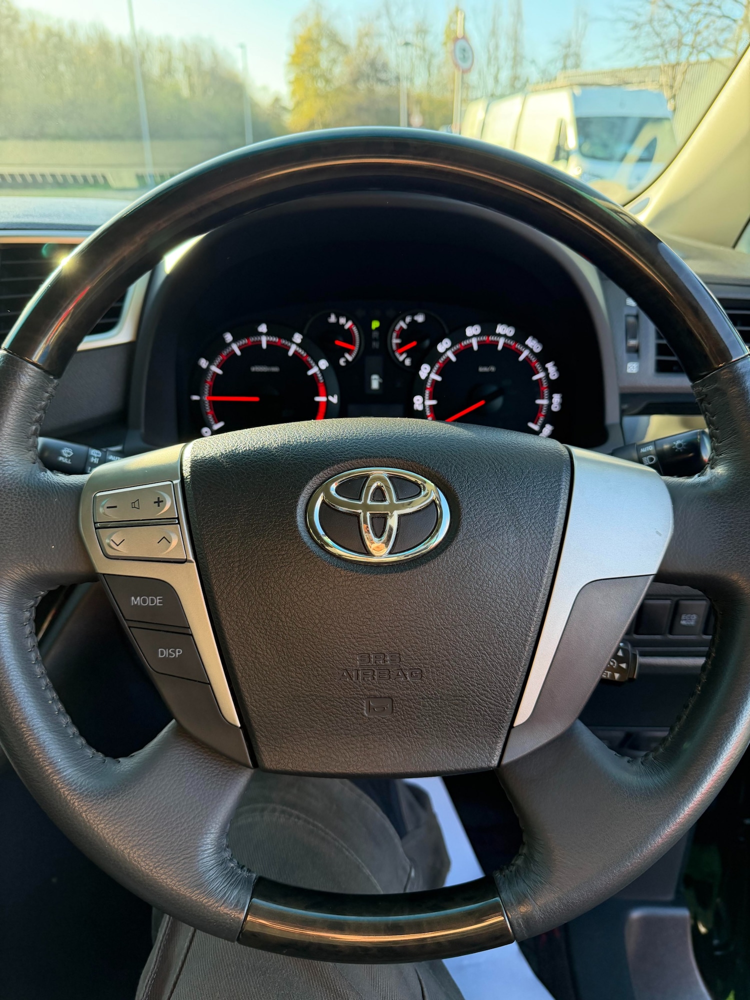 Used Toyota Vellfire 2013 for sale - 76693651: Photo 24
