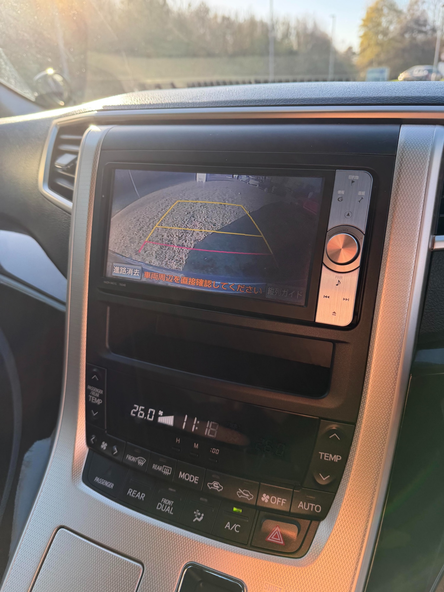 Used Toyota Vellfire 2013 for sale - 76693651: Photo 25