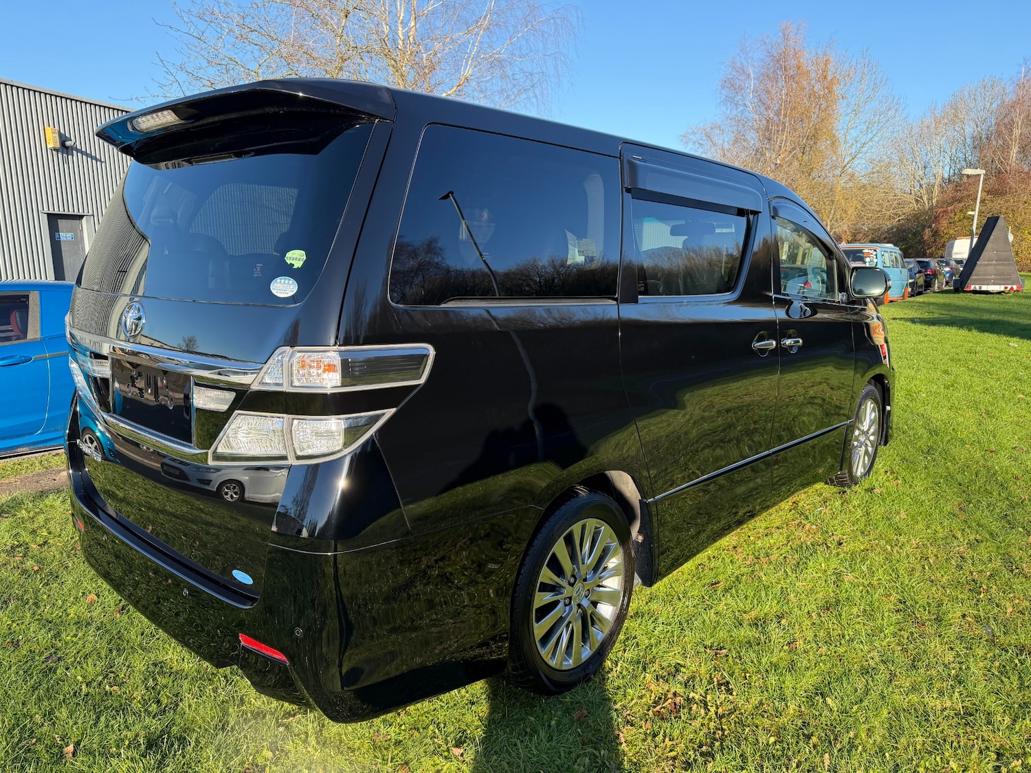 Used Toyota Vellfire 2013 for sale - 76693651: Photo 9