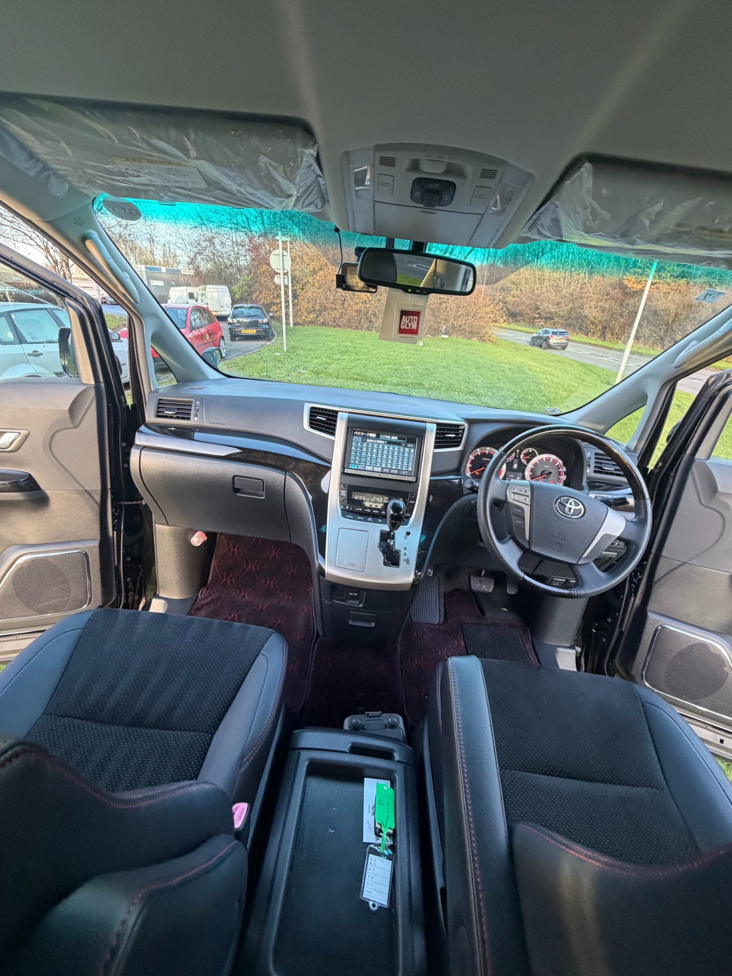 Used Toyota Vellfire 2014 for sale - 76778441: Photo 11