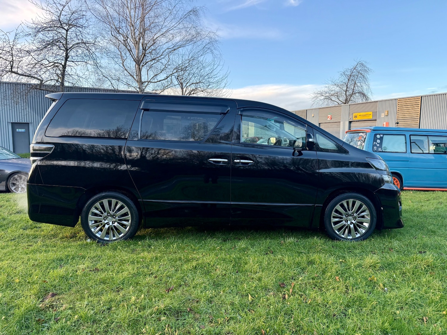 Used Toyota Vellfire 2014 for sale - 76778441: Photo 5