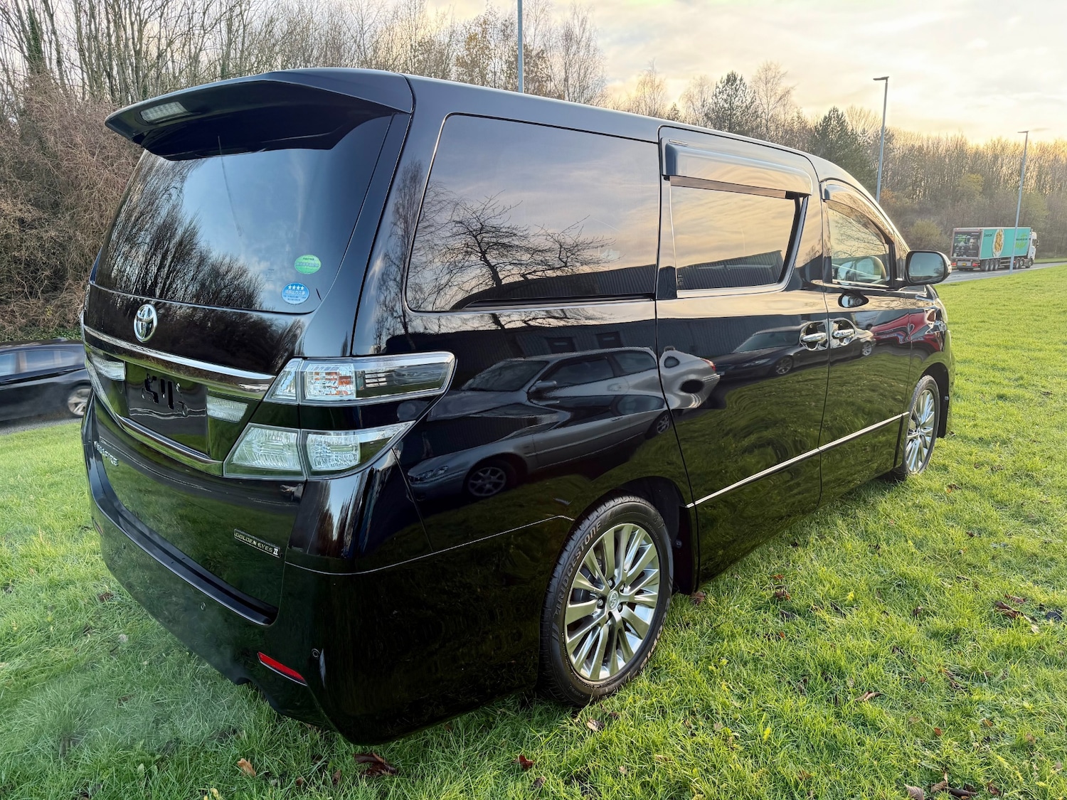 Used Toyota Vellfire 2014 for sale - 76778441: Photo 8