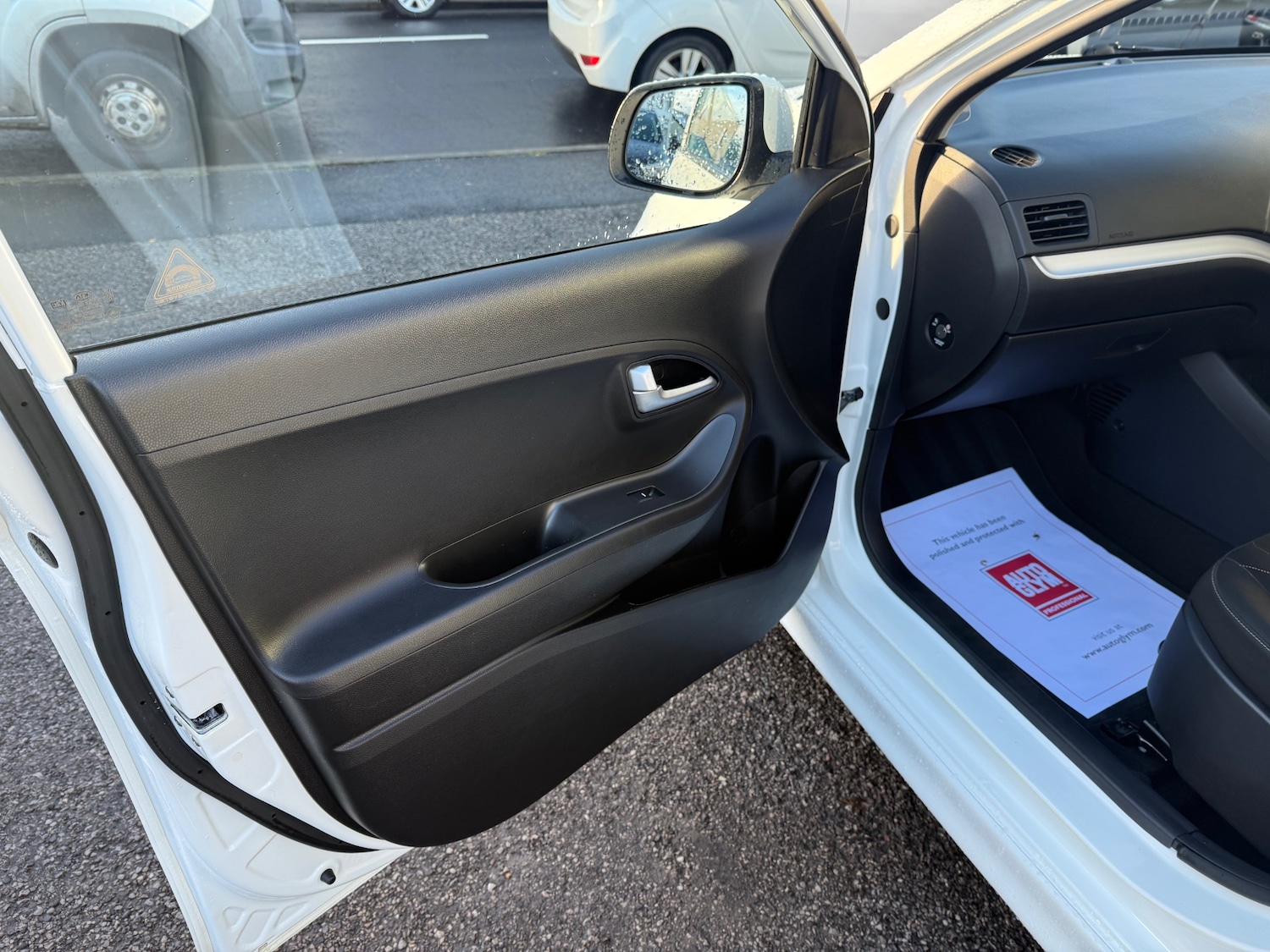 Used Kia Picanto 2014 for sale - 76718761: Photo 24