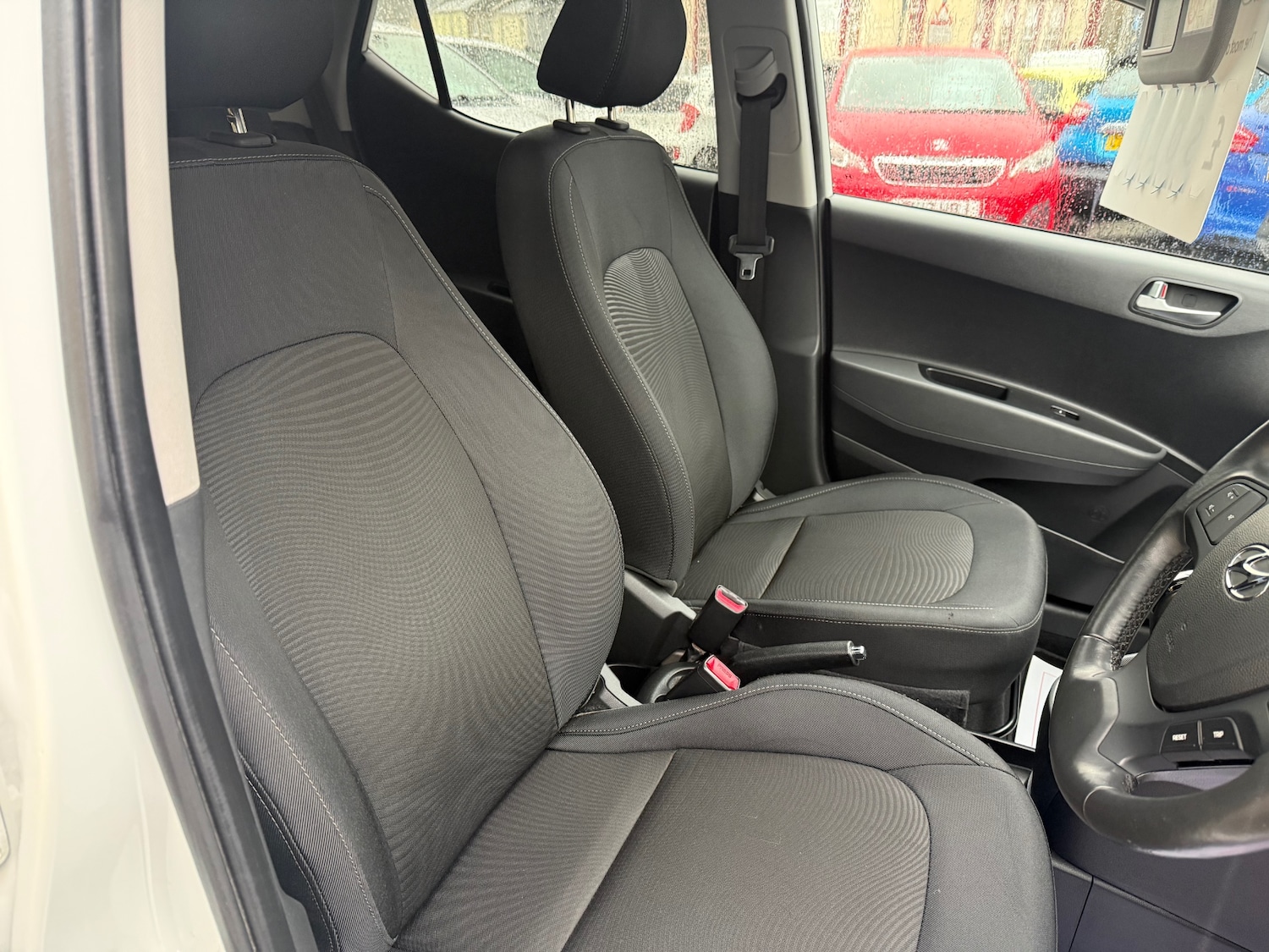 Used Hyundai i10 2017 for sale - 77124337: Photo 16