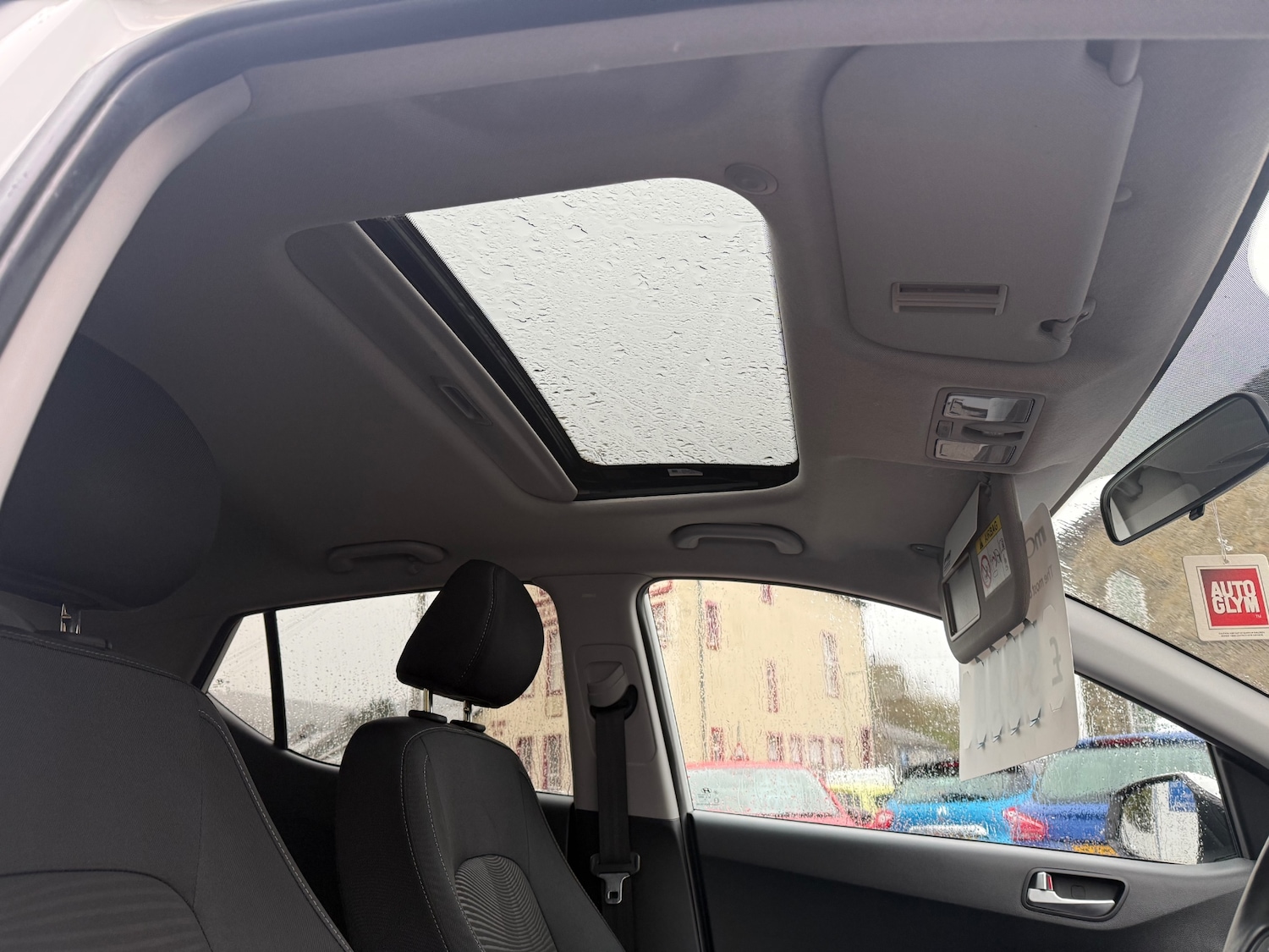 Used Hyundai i10 2017 for sale - 77124337: Photo 17