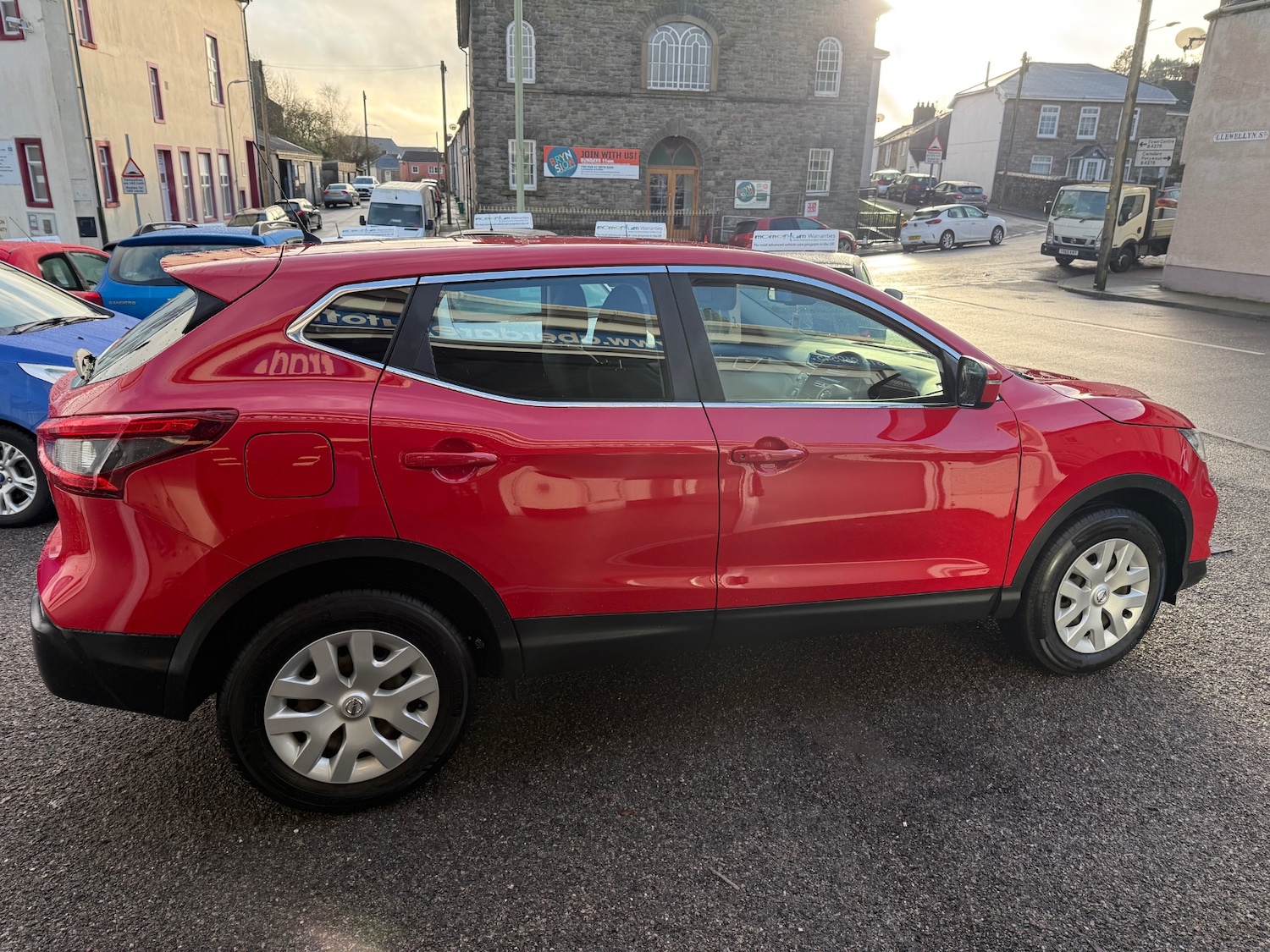 Used Nissan Qashqai 2017 for sale - 77220306: Photo 10