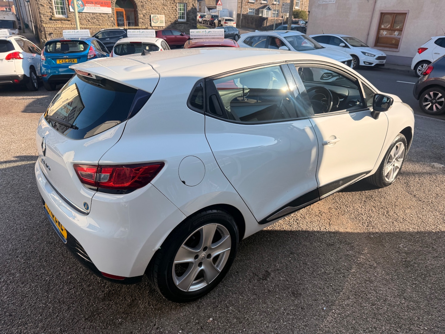 Used Renault Clio 2015 for sale - 77950705: Photo 10