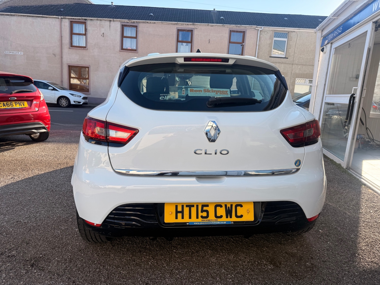 Used Renault Clio 2015 for sale - 77950705: Photo 8