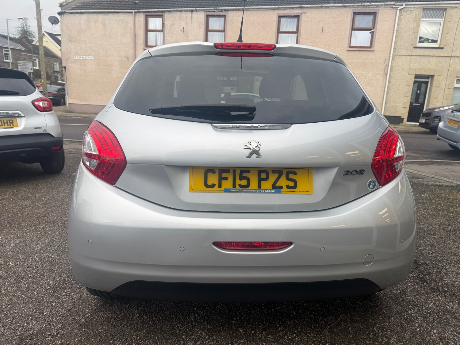 Used Peugeot 208 2015 for sale - 77364400: Photo 11