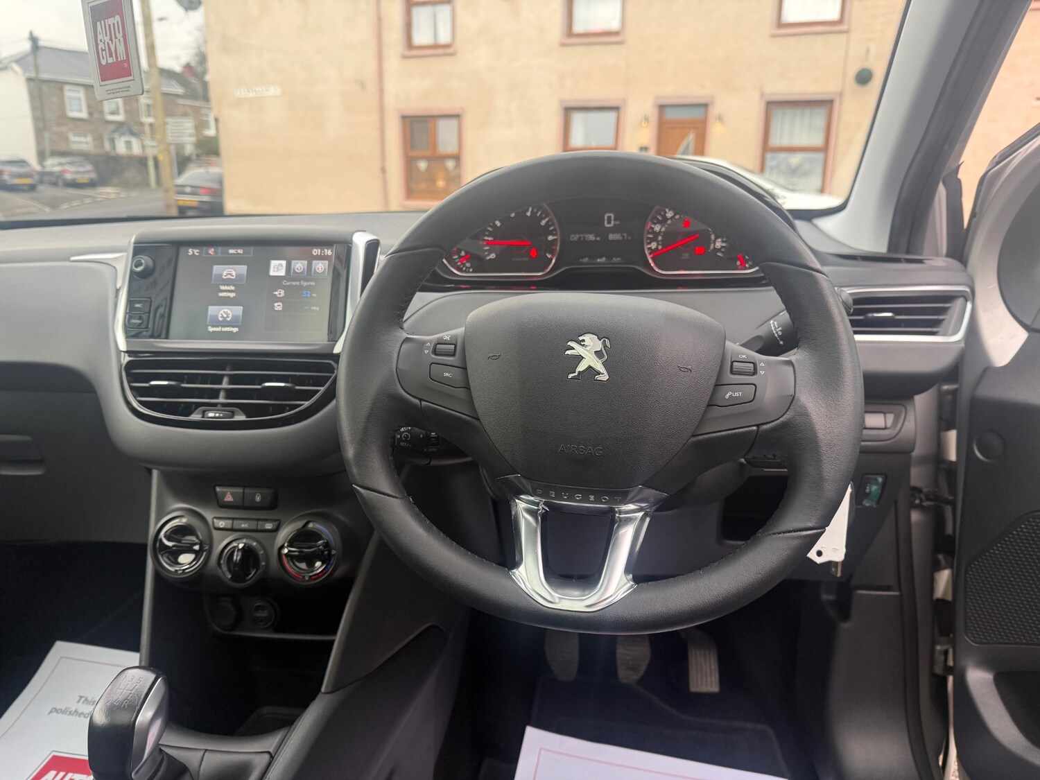 Used Peugeot 208 2015 for sale - 77364400: Photo 20