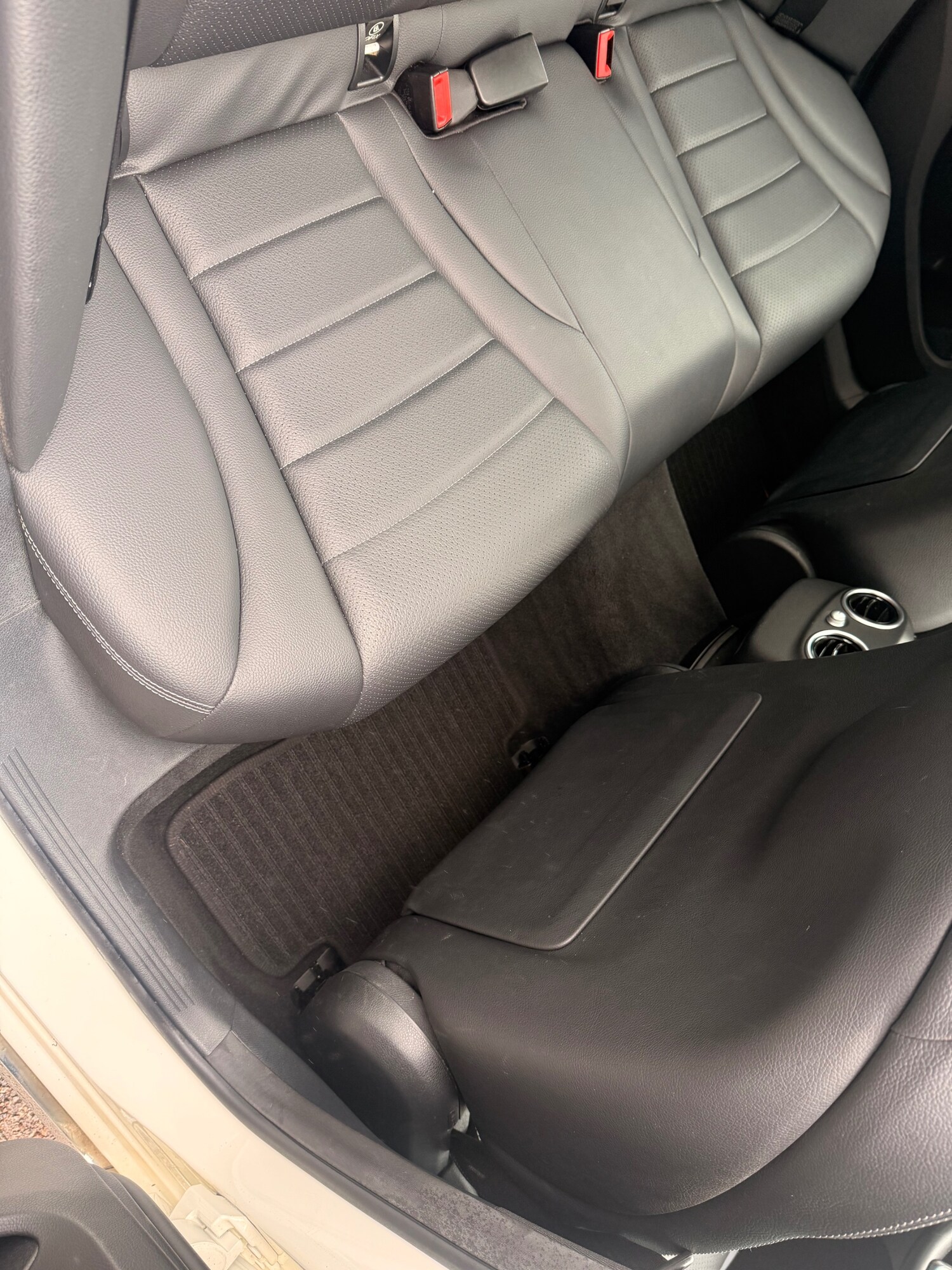 Used Mercedes-Benz C Class 2014 for sale - 78121792: Photo 23