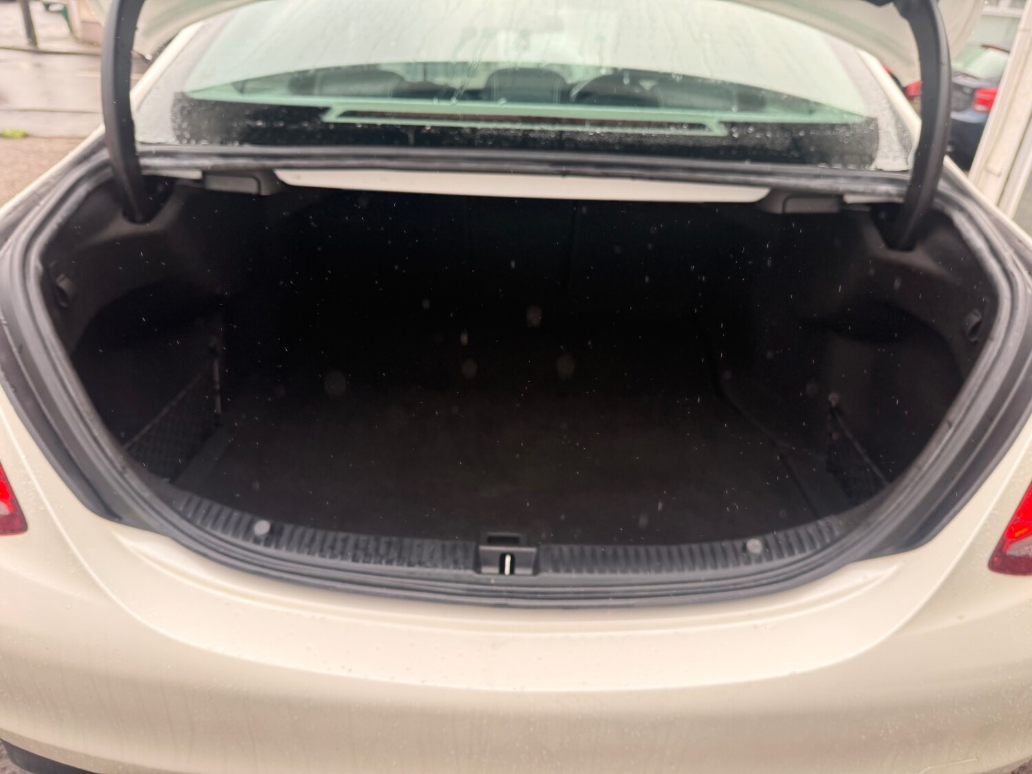 Used Mercedes-Benz C Class 2014 for sale - 78121792: Photo 26