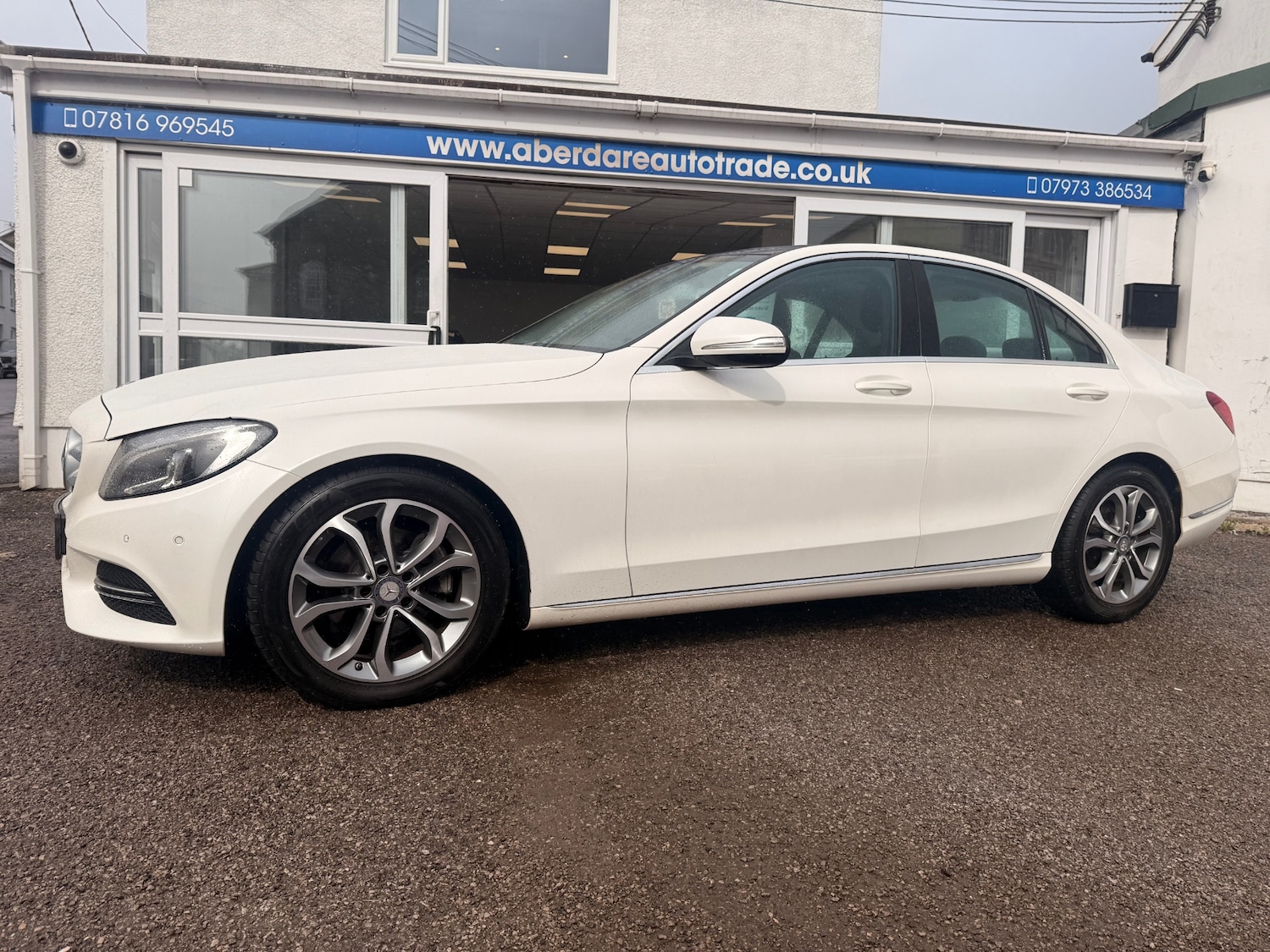 Used Mercedes-Benz C Class 2014 for sale - 78121792: Photo 4