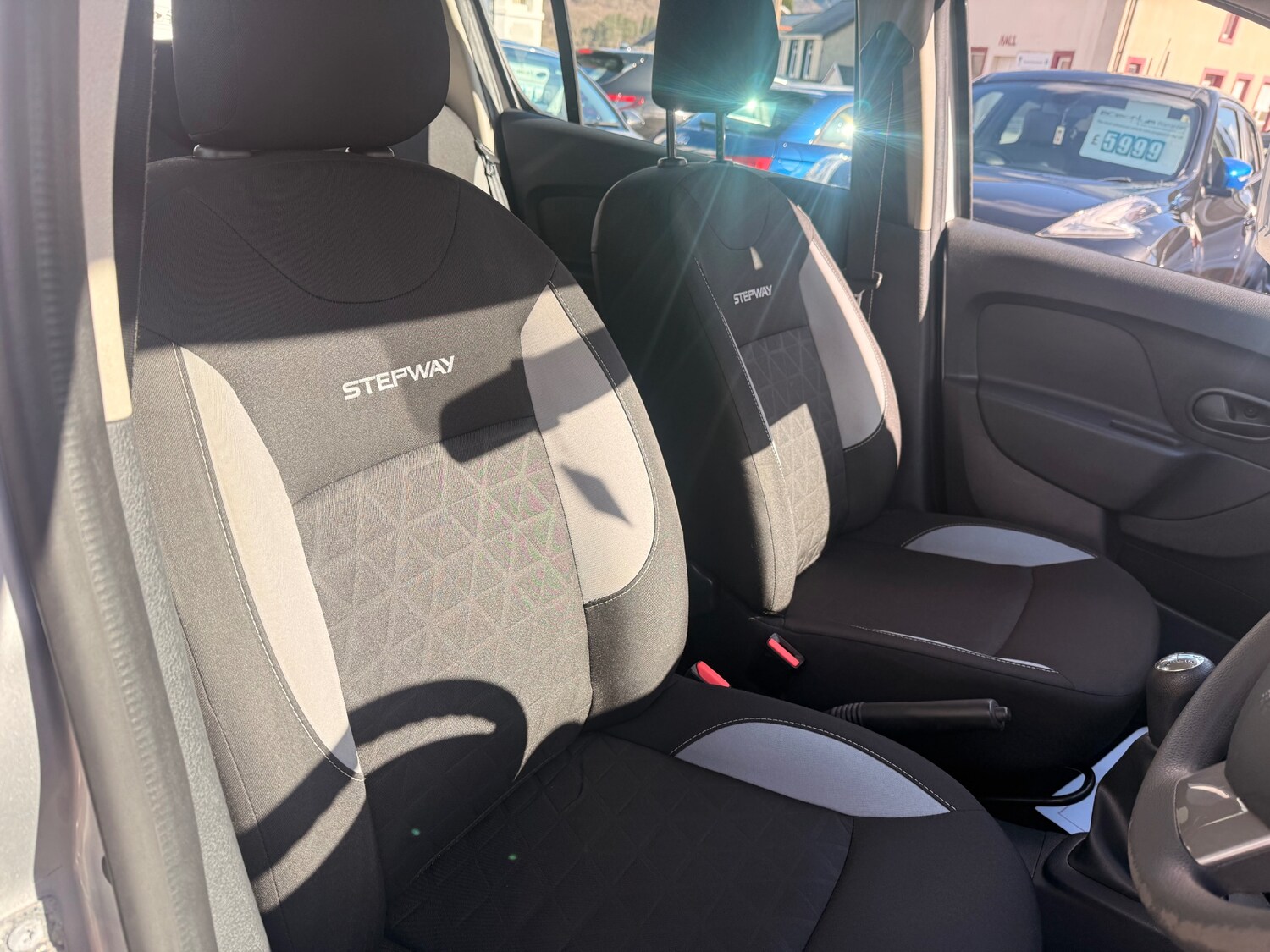 Used Dacia Sandero Stepway 2016 for sale - 77701613: Photo 15