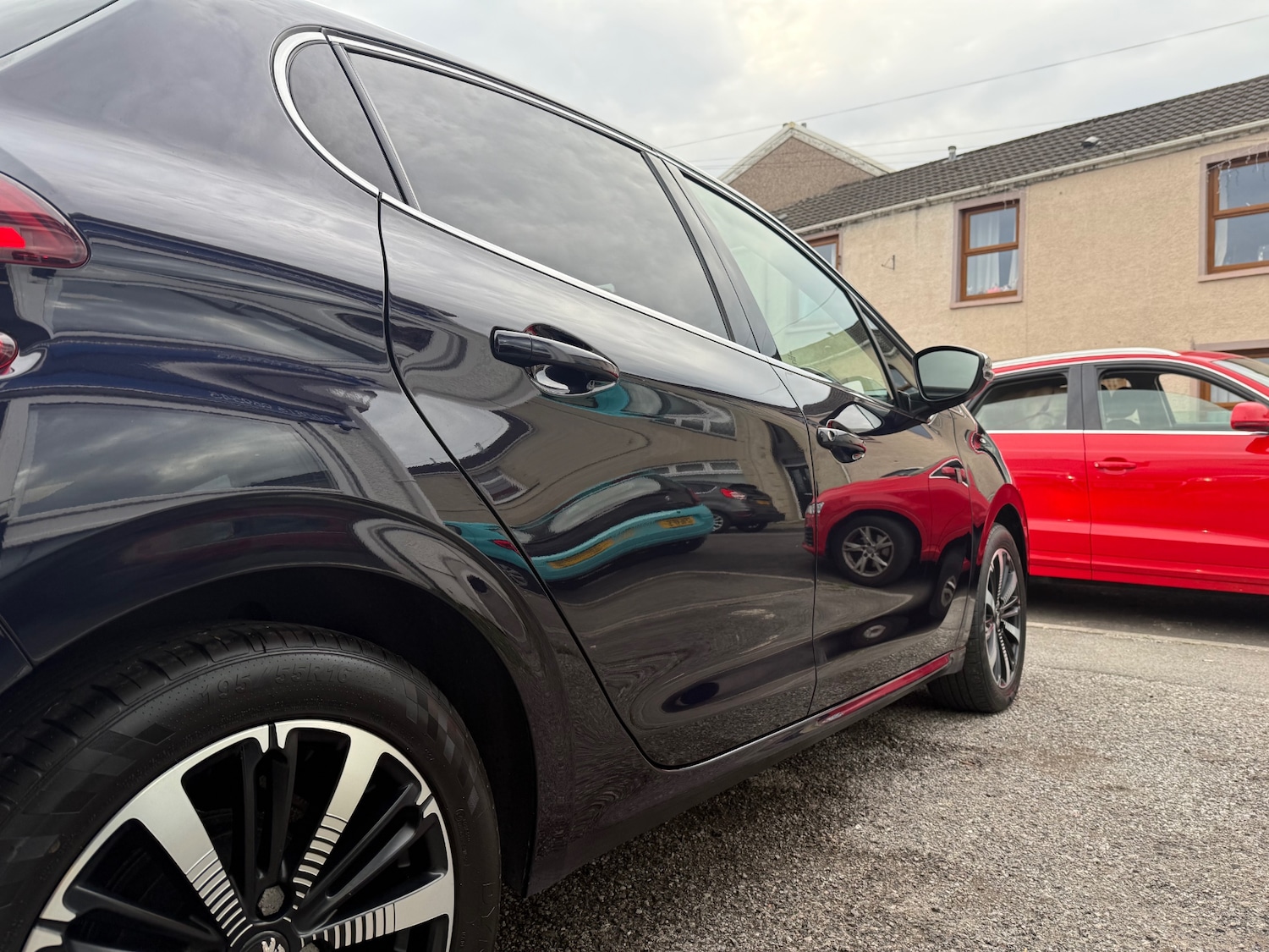 Used Peugeot 208 2019 for sale - 76142707: Photo 10
