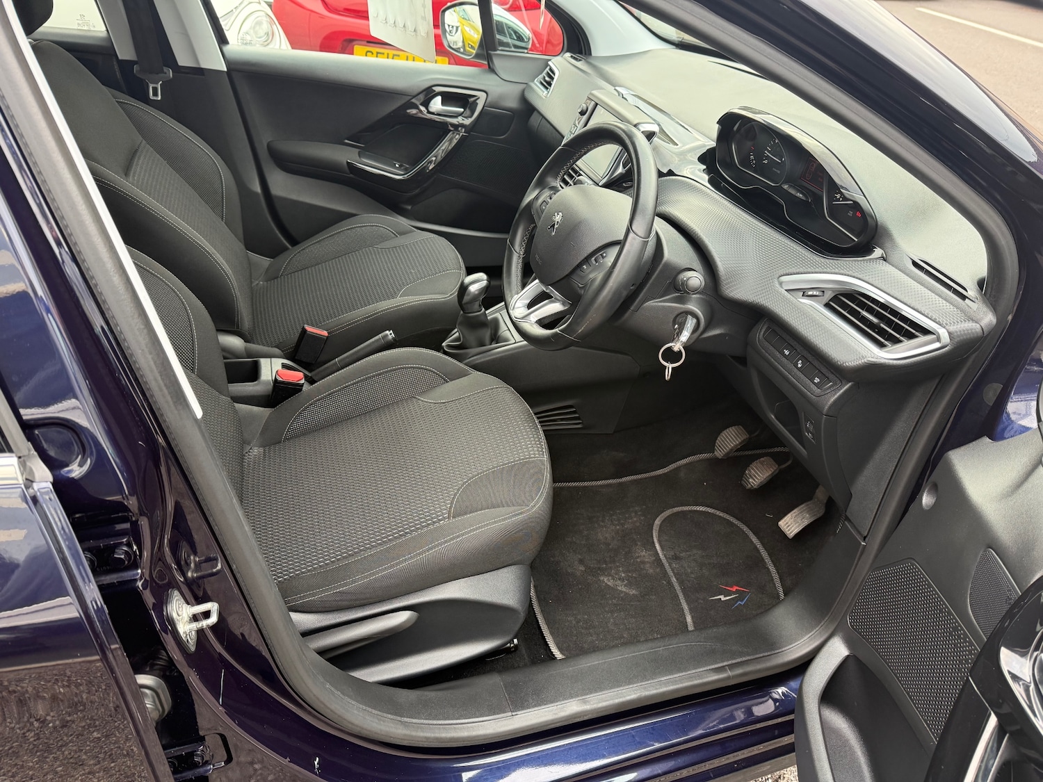 Used Peugeot 208 2019 for sale - 76142707: Photo 14