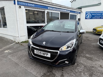 Peugeot - 208