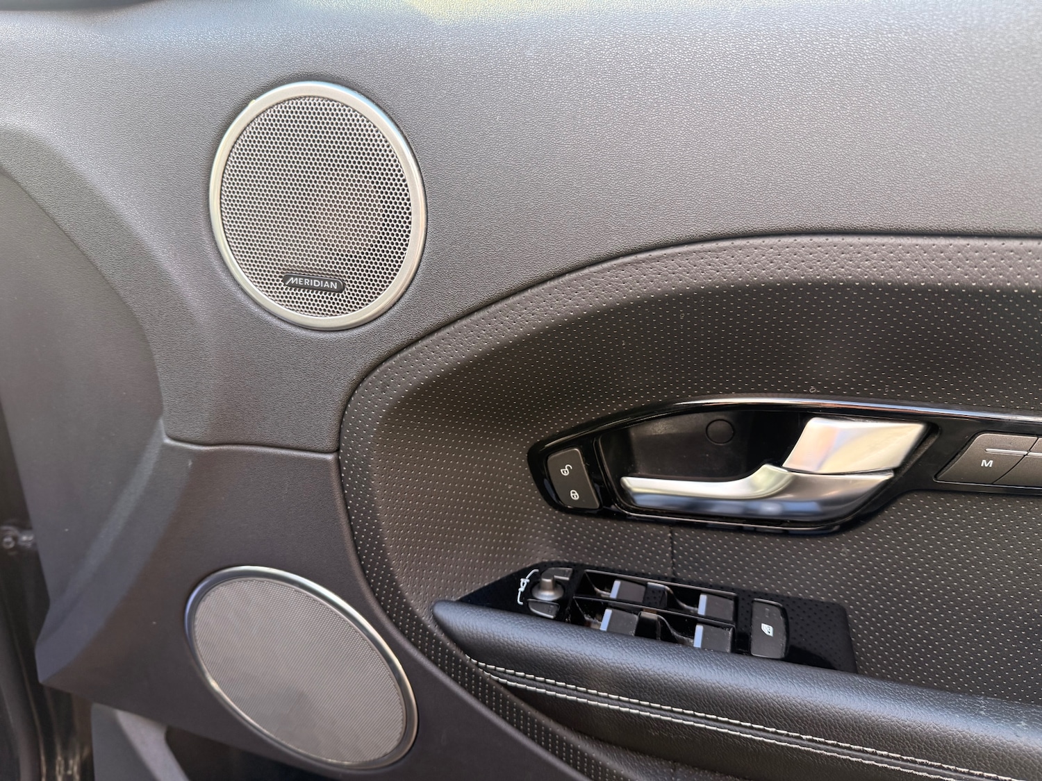 Used Land Rover Range Rover Evoque 2015 for sale - 77848145: Photo 17