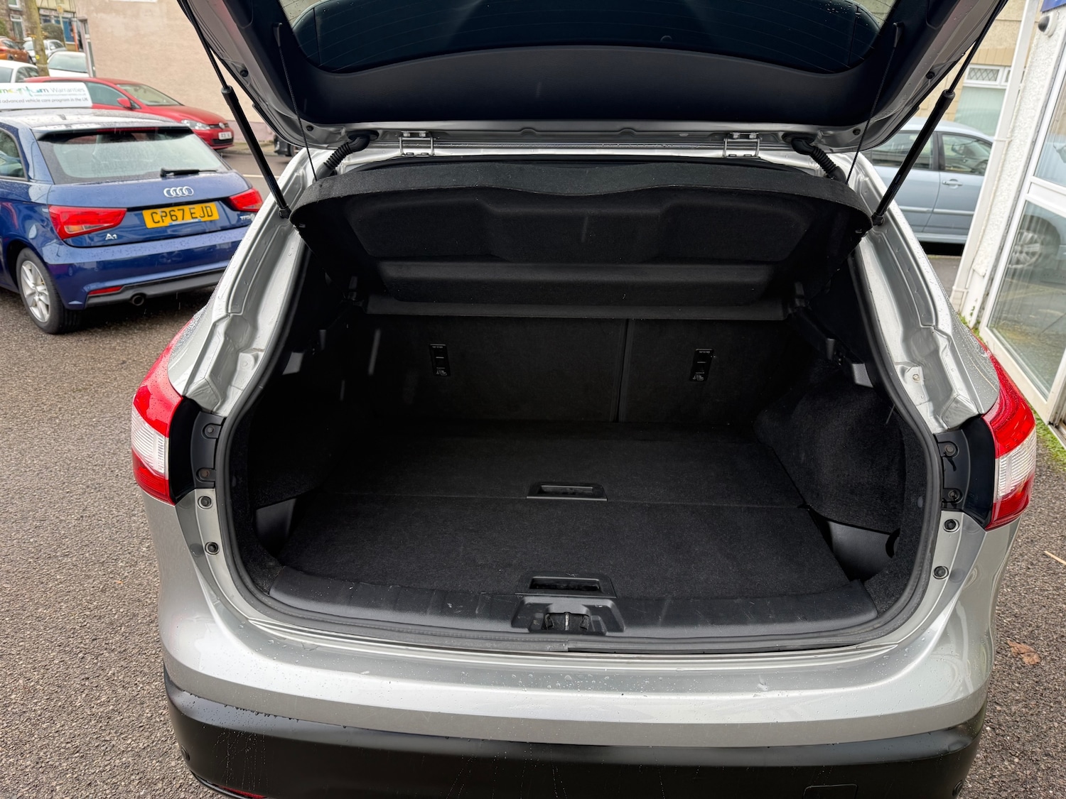 Used Nissan Qashqai 2016 for sale - 77148726: Photo 9