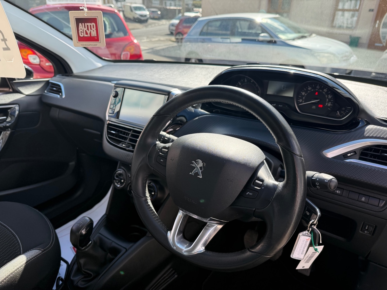 Used Peugeot 208 2016 for sale - 76064753: Photo 15