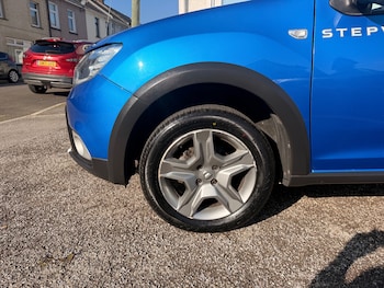 Used Dacia Sandero Stepway 2019 for sale - 77715330: Photo